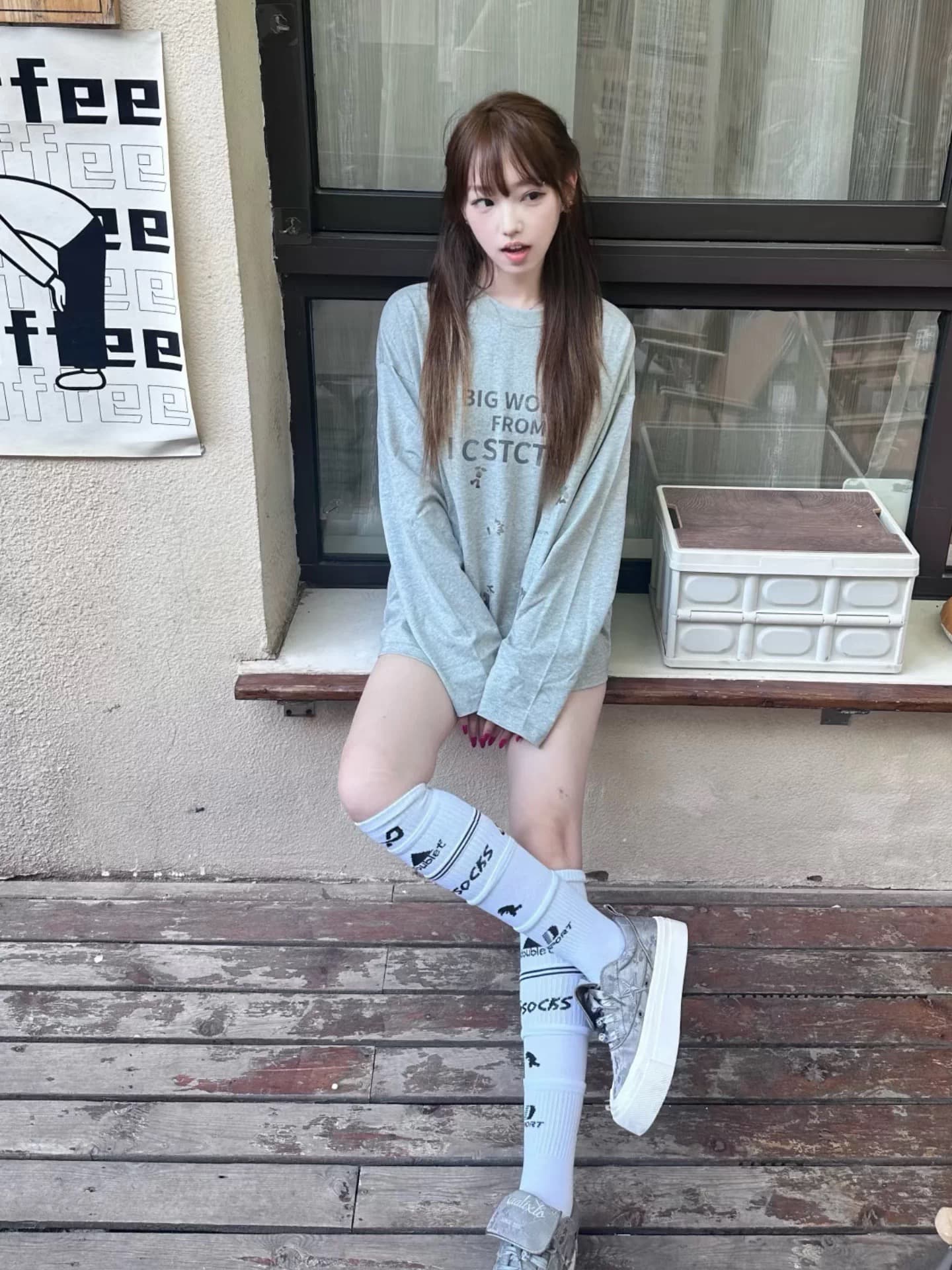 아메리칸 레트로 학원 스타일 회색 긴팔 티셔츠 여성 가을 알파벳 프린트 무거운 순면 루즈핏 캐주얼 맨위 이미지 4