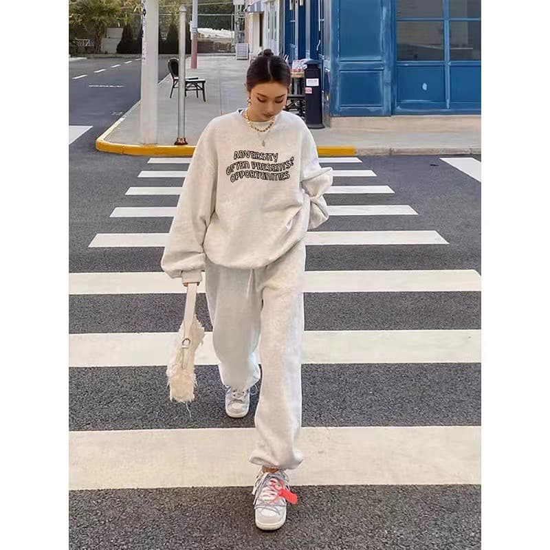 캐주얼 스포츠 슈트 여성 트렌드 긴팔 긴 바지 가을 겨울 털이 있는 얇은 스타일 캐주얼 한국 스타일 세트
