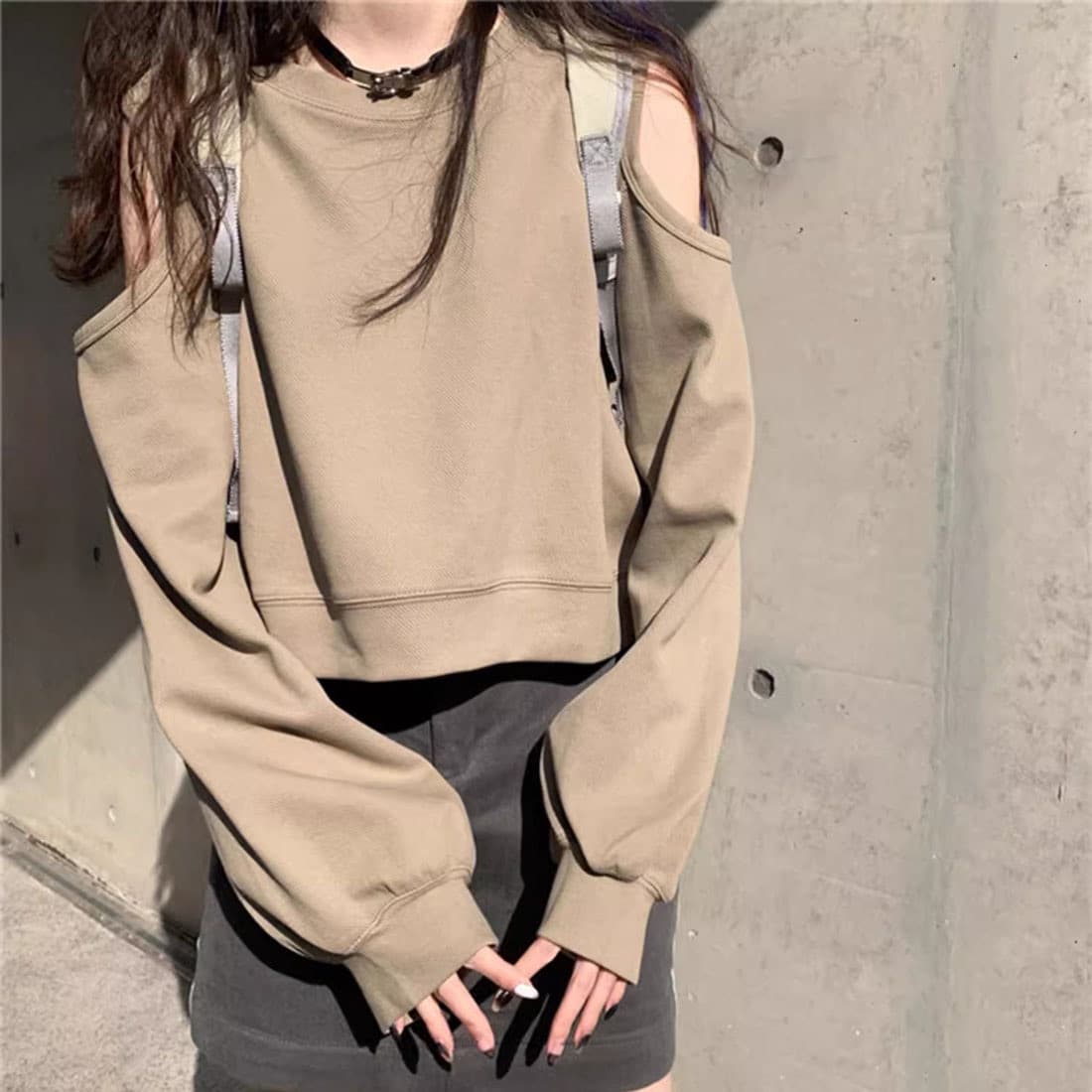 톰 글 래 블루 오프숄더 없음 모자 후드티 여성 봄과 가을 레트로 루즈핏 디자인 센스 작은 대중 쇼트 스타일 풀오버 긴팔 맨위 이미지 2