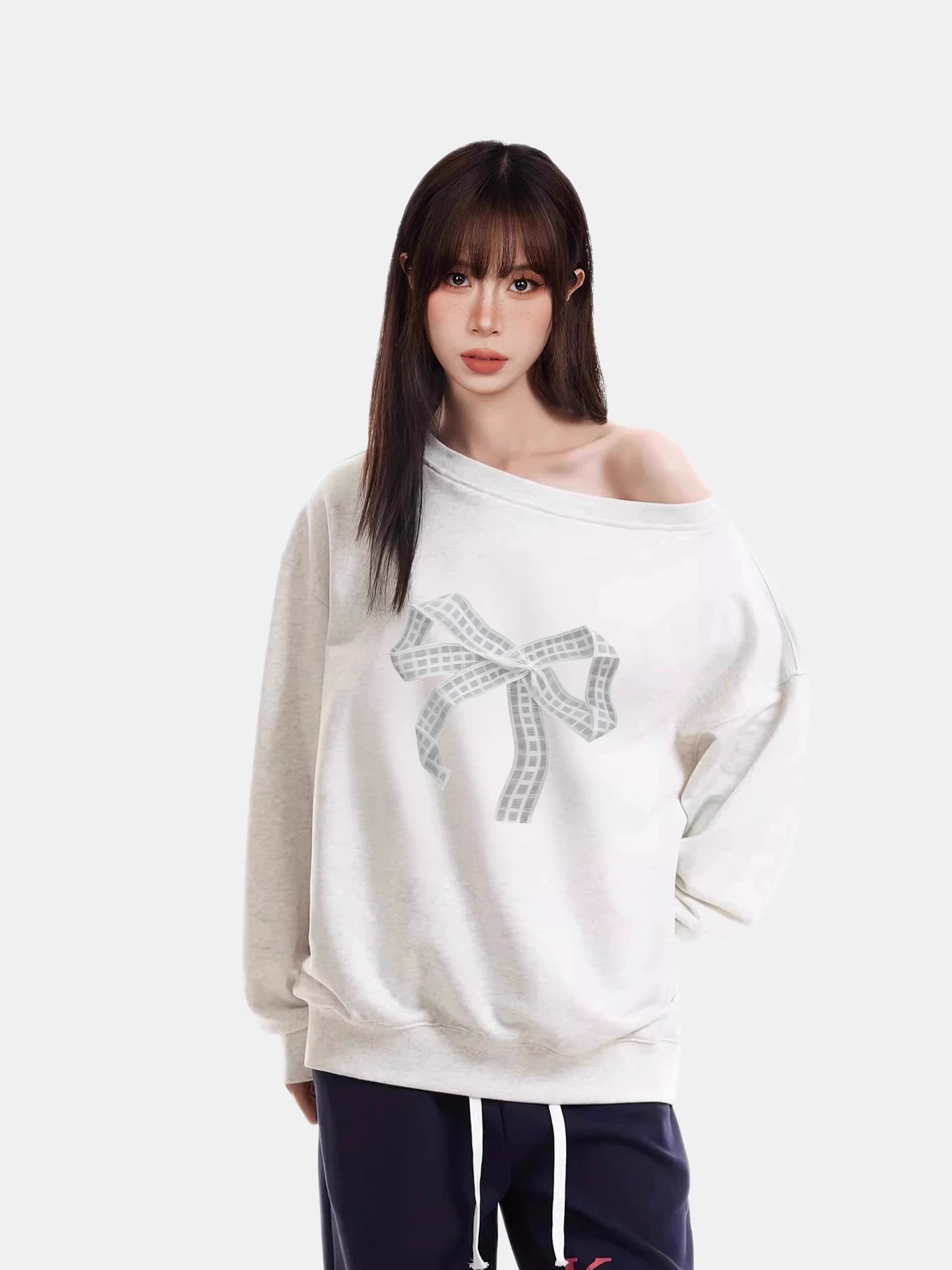 꽃 회색 나비 매듭 비스듬한 어깨 오프숄더 후드티 여성 조기 봄 작은 키 루즈핏 느긋한 바람 없음 모자 풀오버 맨위 상세 이미지 4