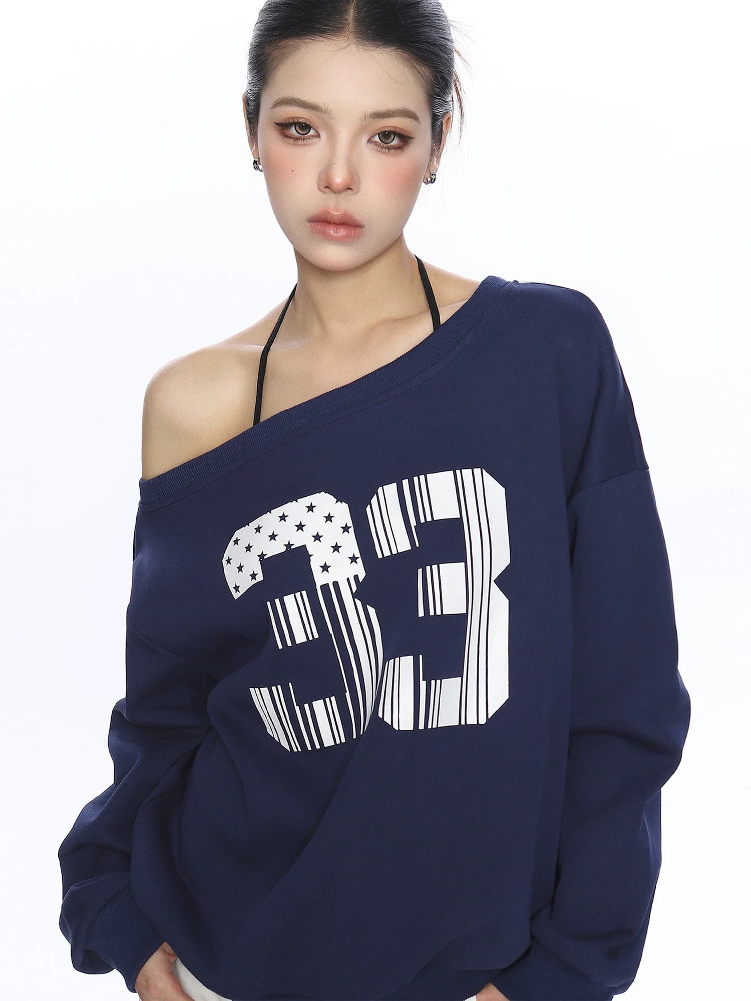 아메리칸 알파벳 프린트 비스듬한 어깨 긴팔 후드티 여성 가을 느긋한 바람 루즈핏 슬림해 보이는 새는 어깨 맨위 이미지 4