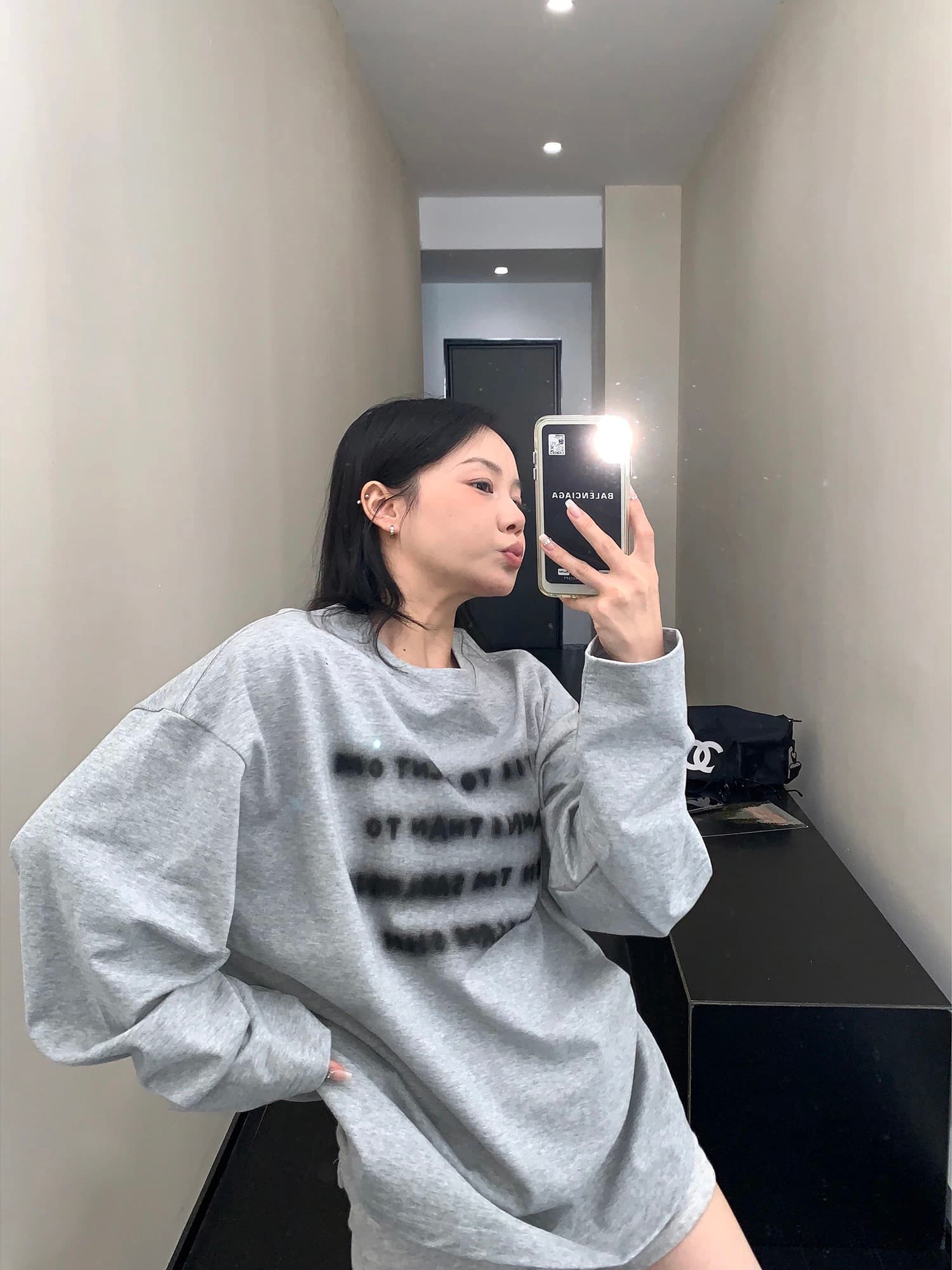 봄 아메리칸 캐주얼 알파벳 프린트 느슨함 센스 느긋한 긴팔 티셔츠 여성 oversize 순면 맨위 상세 이미지 3