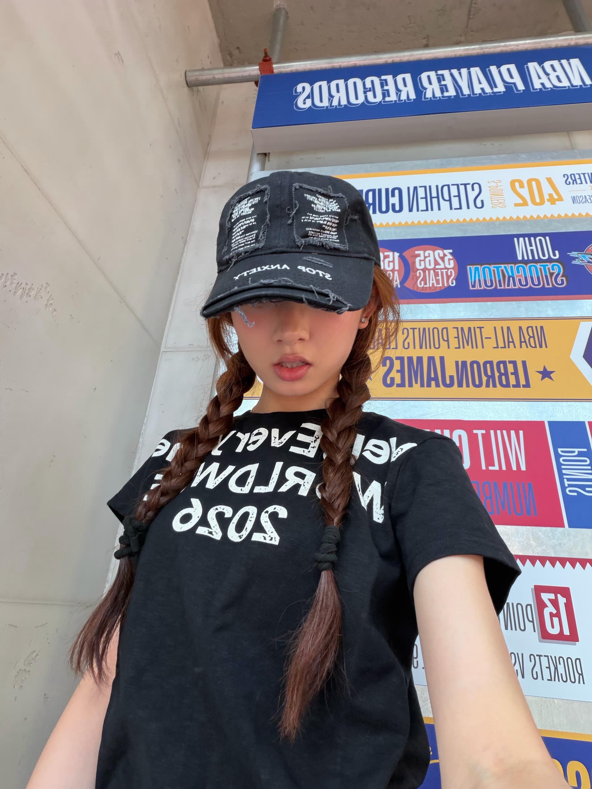 아메리칸 레트로 긍정적 인 어깨 라운드 넥 프린트 반팔 티셔츠 상세 이미지 3