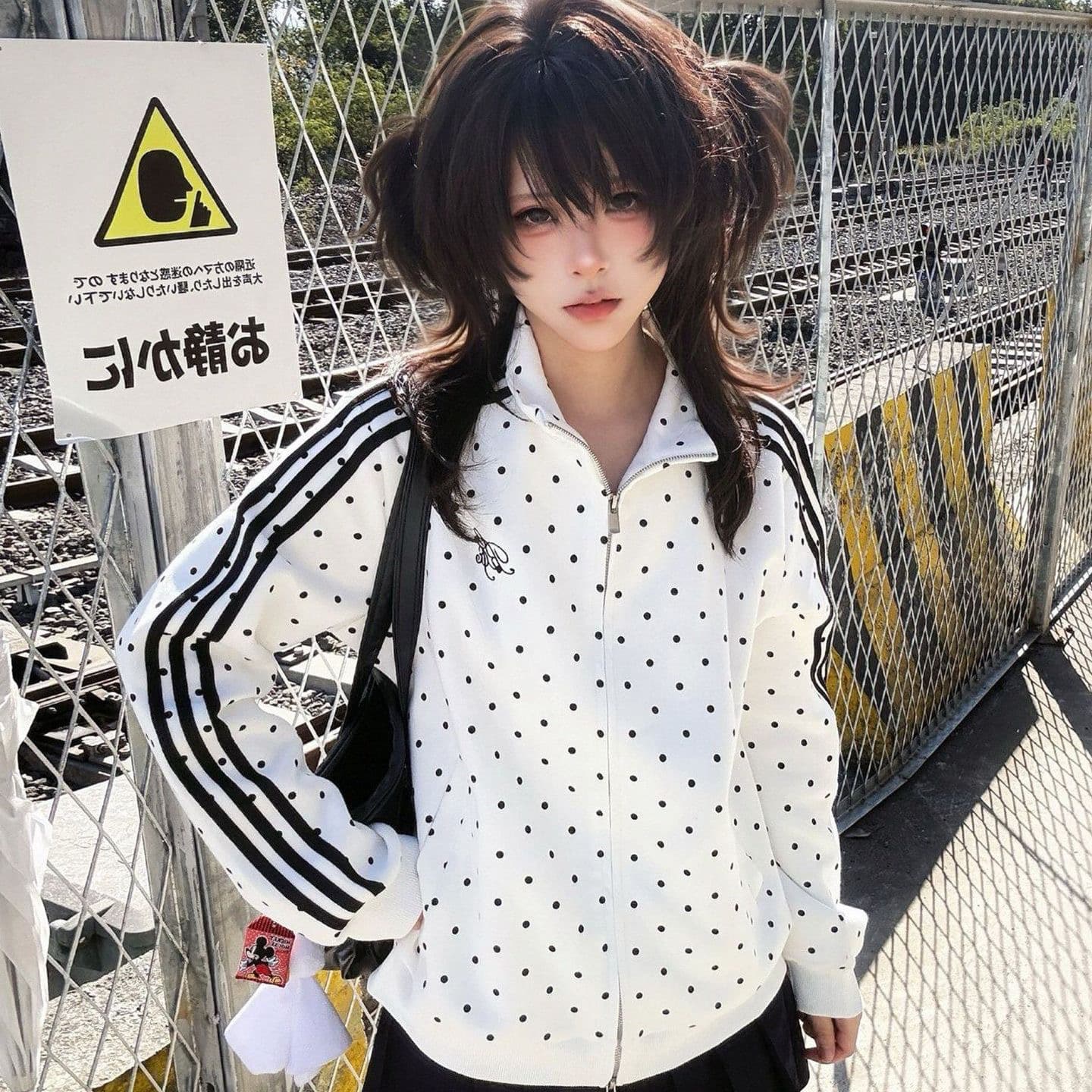 한 부서 chic 도트 무늬 스탠드 칼라 긴팔 여성 코트 2026 여름 작은 키 디스플레이 높음 다용도 캐주얼 지퍼 오픈 가디건 상세 이미지 6
