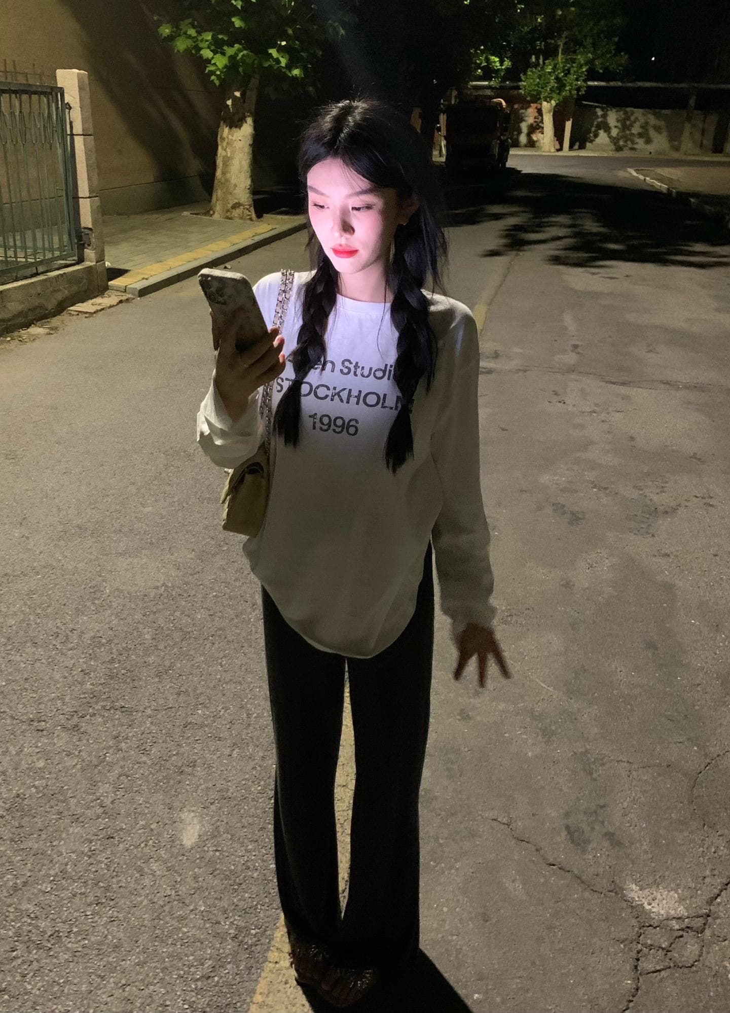 높은 품질 순면 200그램 21 빗질하다 정밀 프린트 가을 루즈핏 긴팔 티셔츠 여성 이미지 3