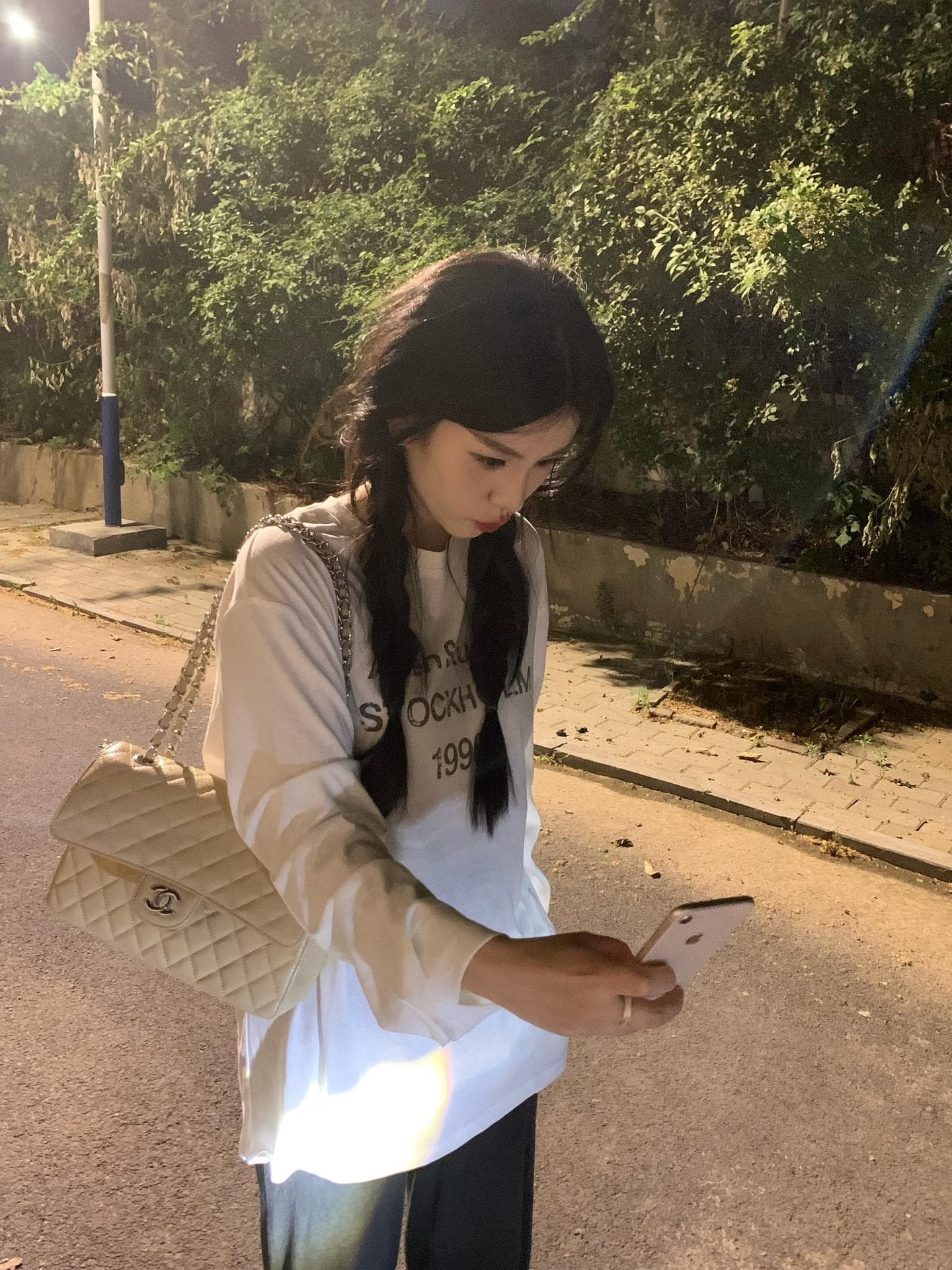 높은 품질 순면 200그램 21 빗질하다 정밀 프린트 가을 루즈핏 긴팔 티셔츠 여성 상세 이미지 4
