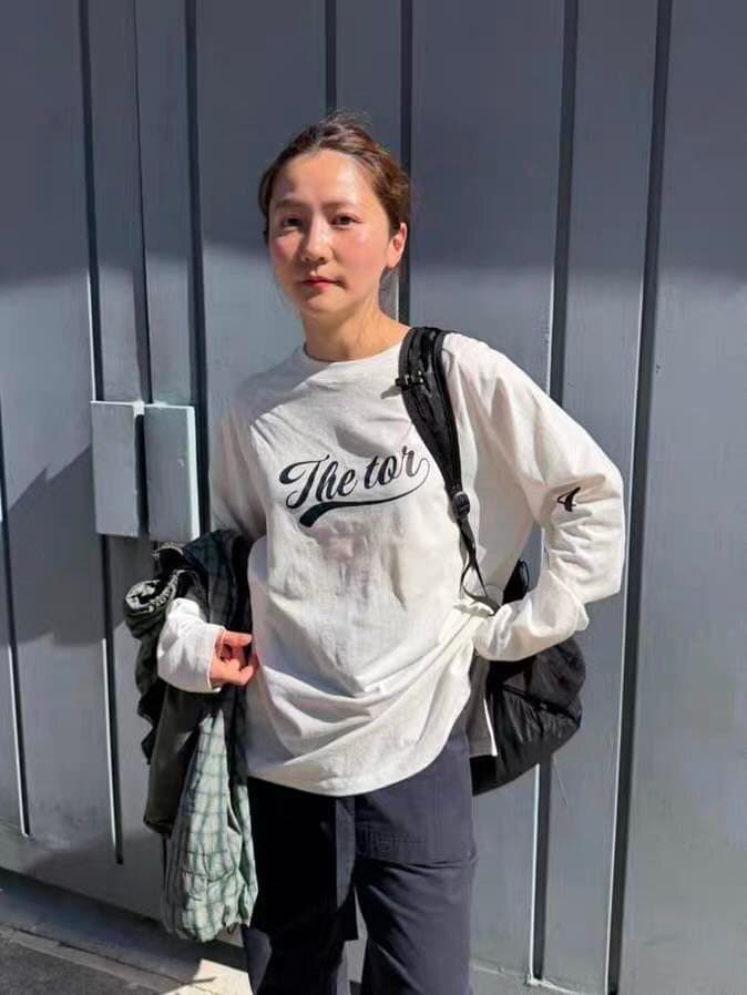 높은 품질 순면 200그램 21 빗질하다 정밀 프린트 가을 루즈핏 긴팔 티셔츠 여성 이미지 2