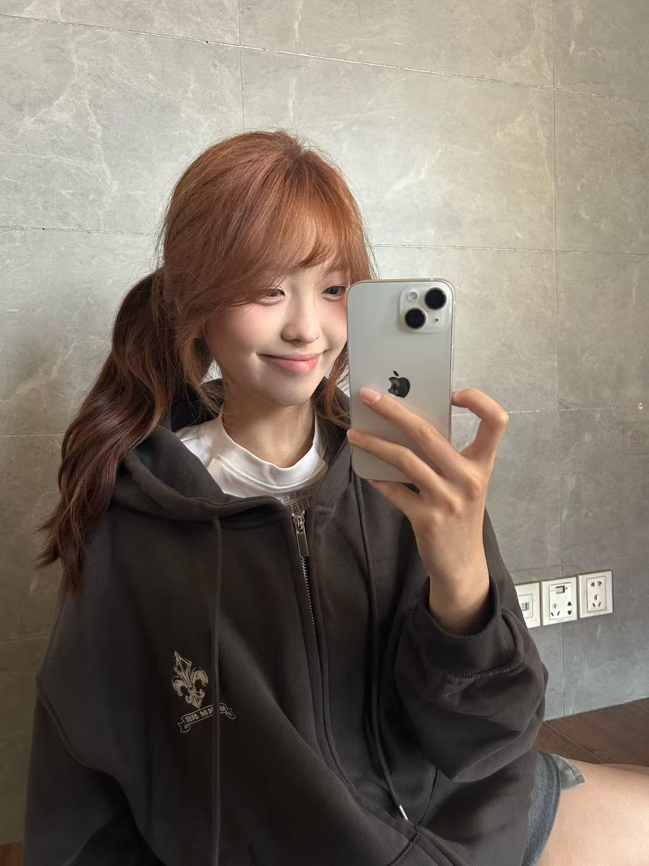 광저우 순수한 Mianhua 면 복합 얇은 스타일 털이 있는 전후 프린트 루즈핏 후드티 이미지 3