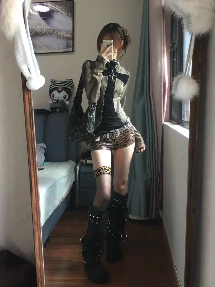 아메리칸 레트로 핫걸 십자가 패치워크 긴팔 티셔츠 여성 가을 디자인 센스 몸매 가꾸기 터틀넥 기본 셔츠 맨위 상세 이미지 5