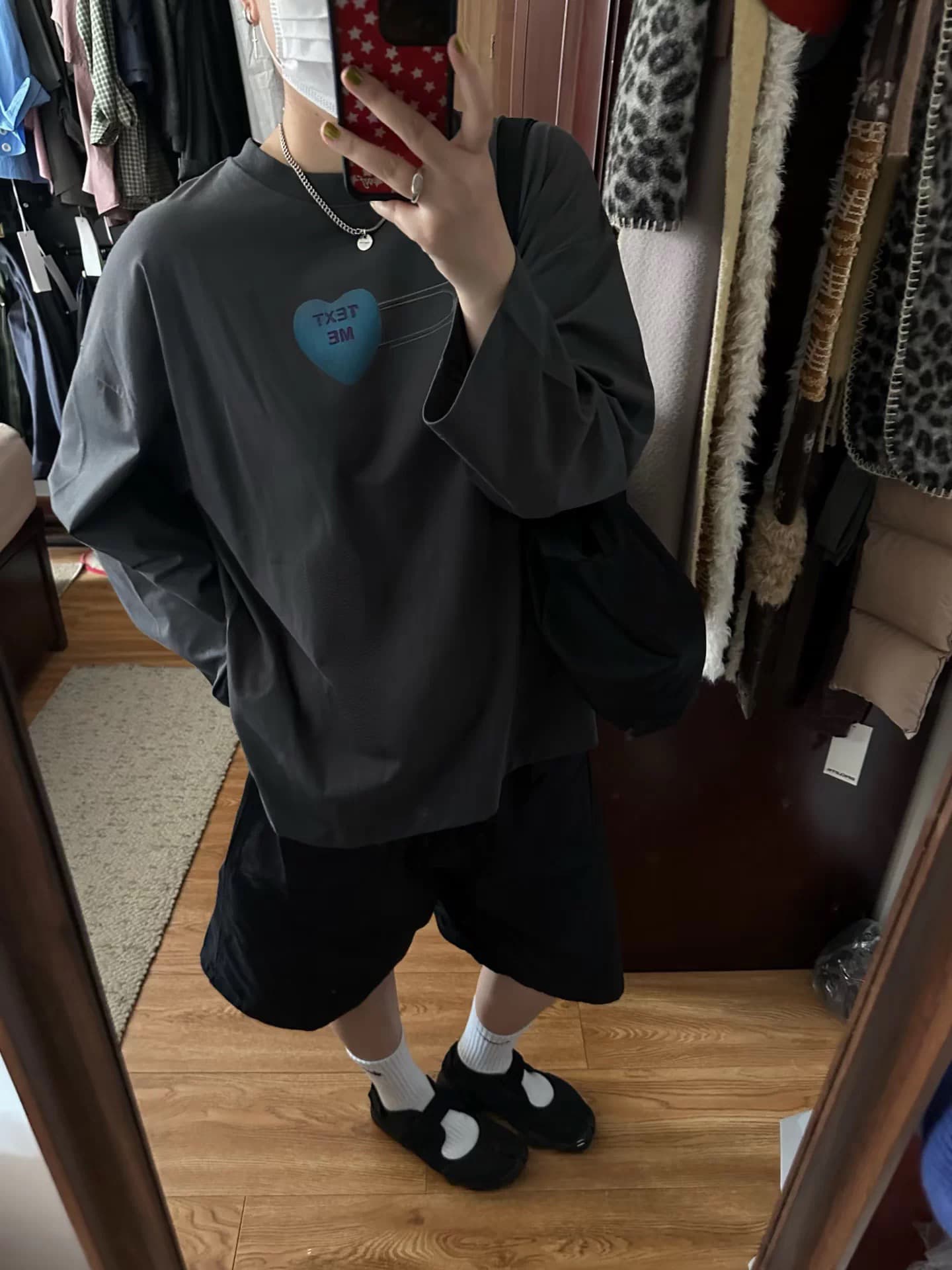 아메리칸 레트로 미니멀리즘 종이 클립 프린트 라운드 넥 긴팔 티셔츠 여성 가을 새로운 루즈핏 무거운 순면 맨위 상세 이미지 1