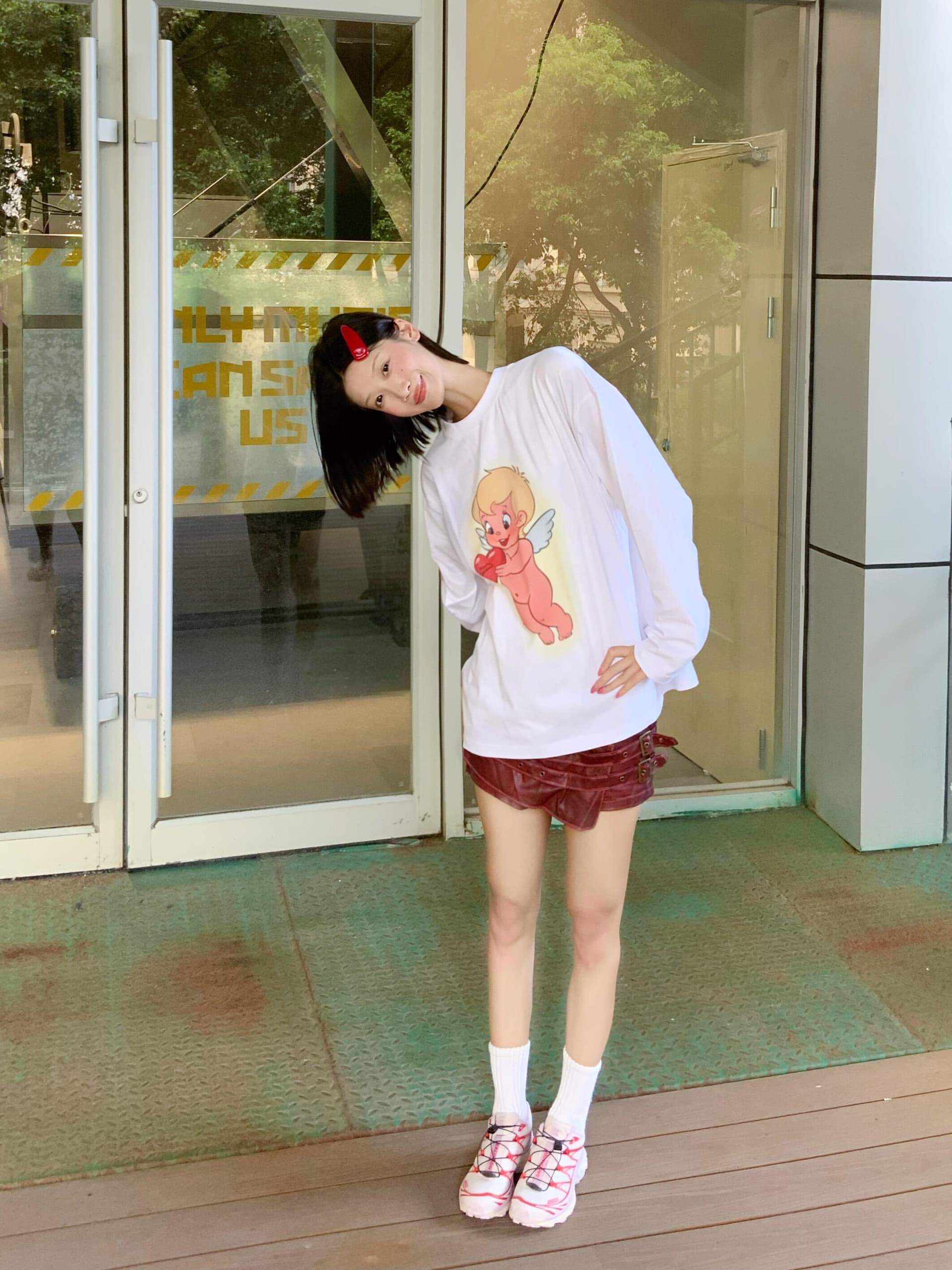 높은 품질 순면 200그램 21 빗질하다 정밀 프린트 가을 루즈핏 긴팔 티셔츠 여성 상세 이미지 5