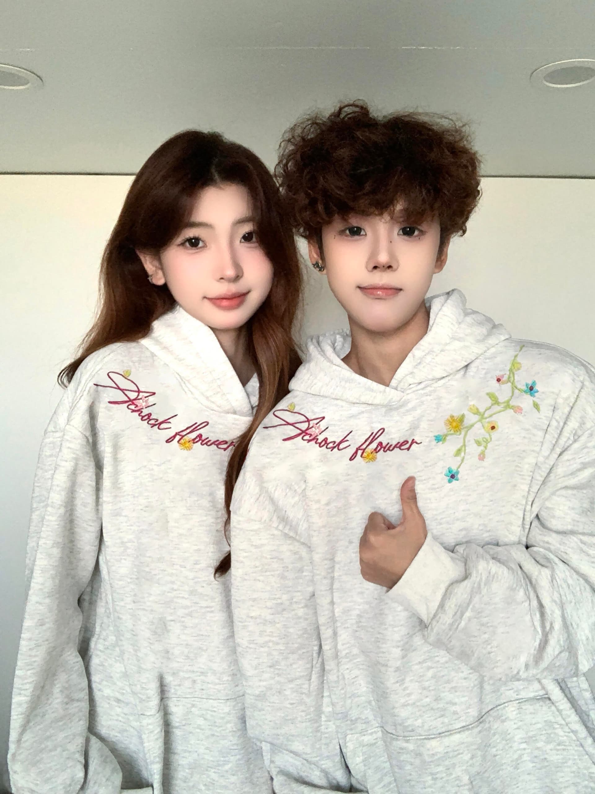 얇은 스타일 털이 있는 원본 소매 구멍 압력 라인 자수 순수한 Mianhua 면 후드 티 스웨터 상세 이미지 2