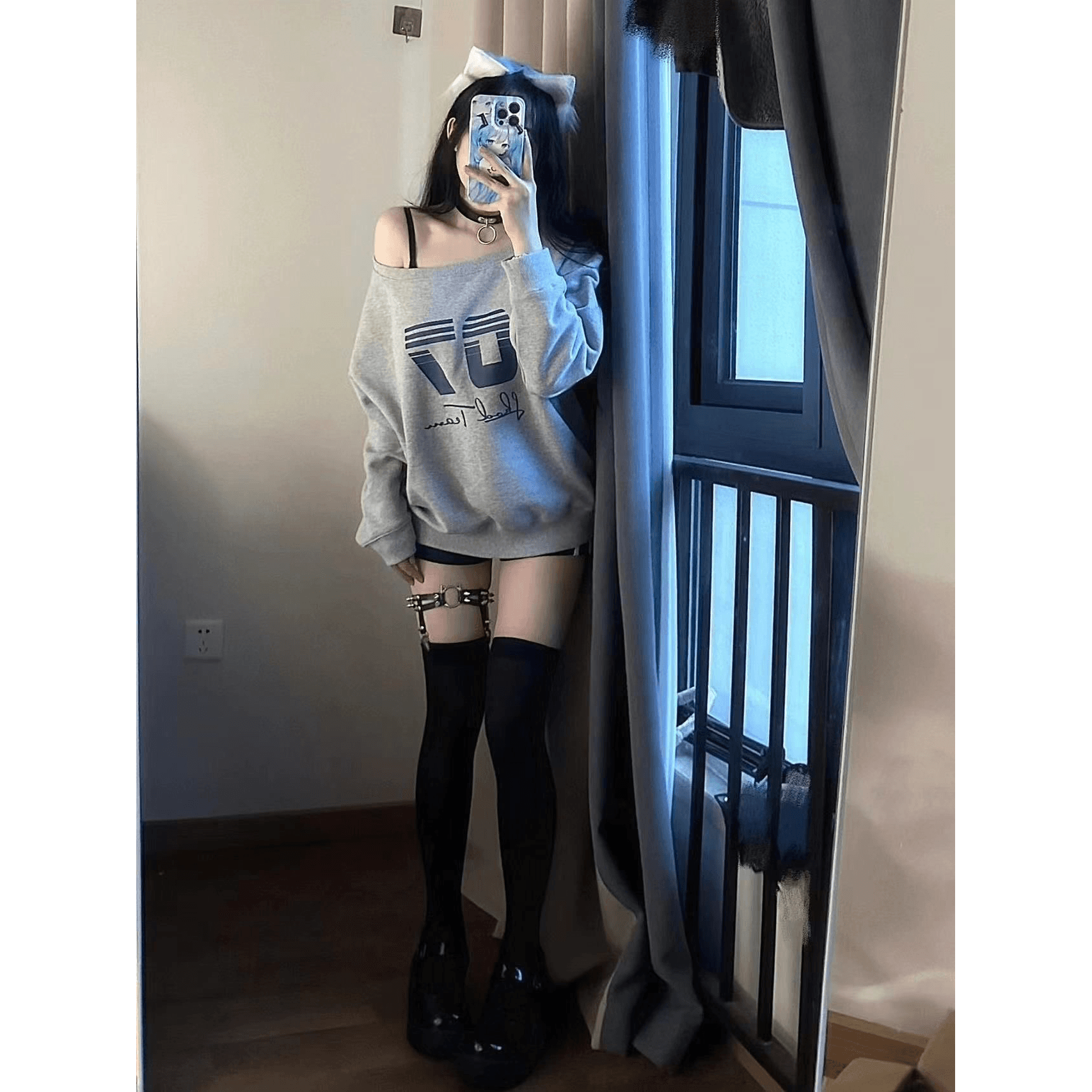 가을 겨울철 아메리칸 레트로 핫걸 비스듬한 어깨 프린트 루즈핏 프린트 후드티 이미지 5