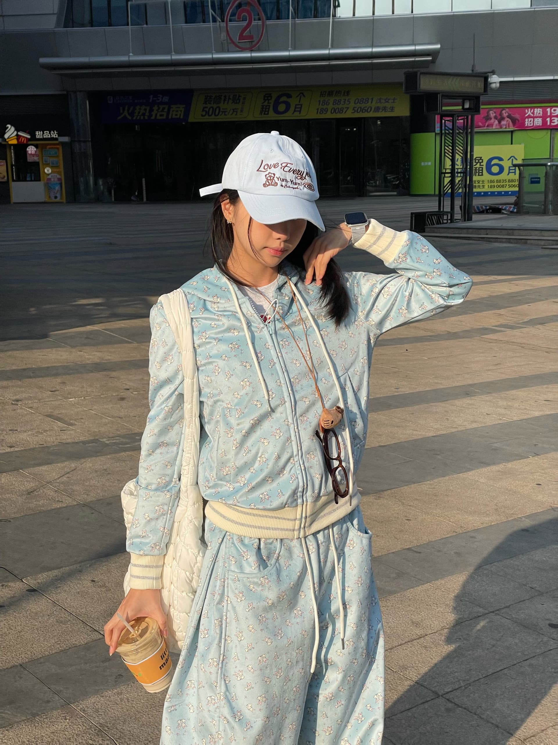 2026 가을 새 버전 광저우 순면 칫솔질 후아 면 복합 프린트 원본 것 캐주얼 스포츠 슈트 상세 이미지 3
