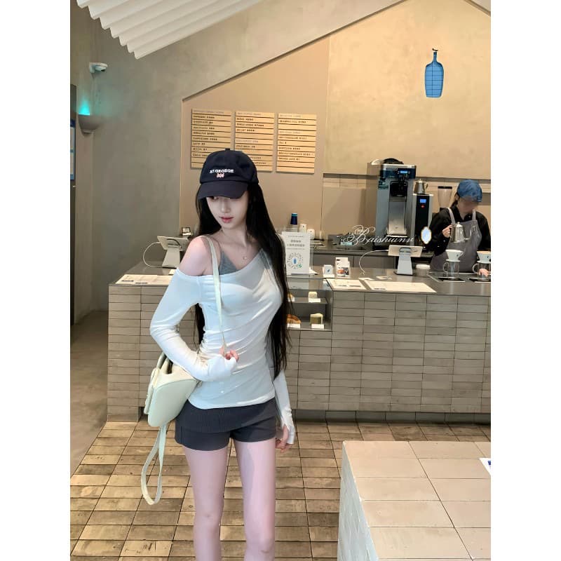 화이트 워터 여성 soft 한 여성 산소 세트 그룹 라이 경기 서울 비스듬한 어깨 티셔츠 여성 이른 가을 부드러운 맨위 상세 이미지 2