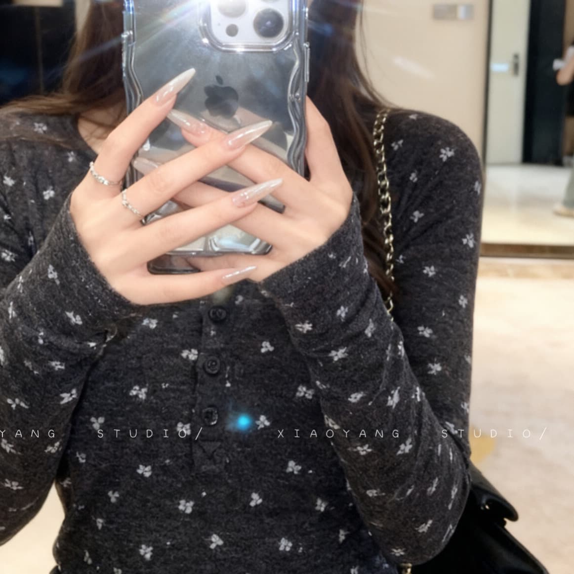 280 그램 De 플러시 탄소 회색 꽃무늬 긴팔 티셔츠 핫걸 몸매 가꾸기 슬림해 보이는 De 플러시 보온 인사이드 잡아라. 의류