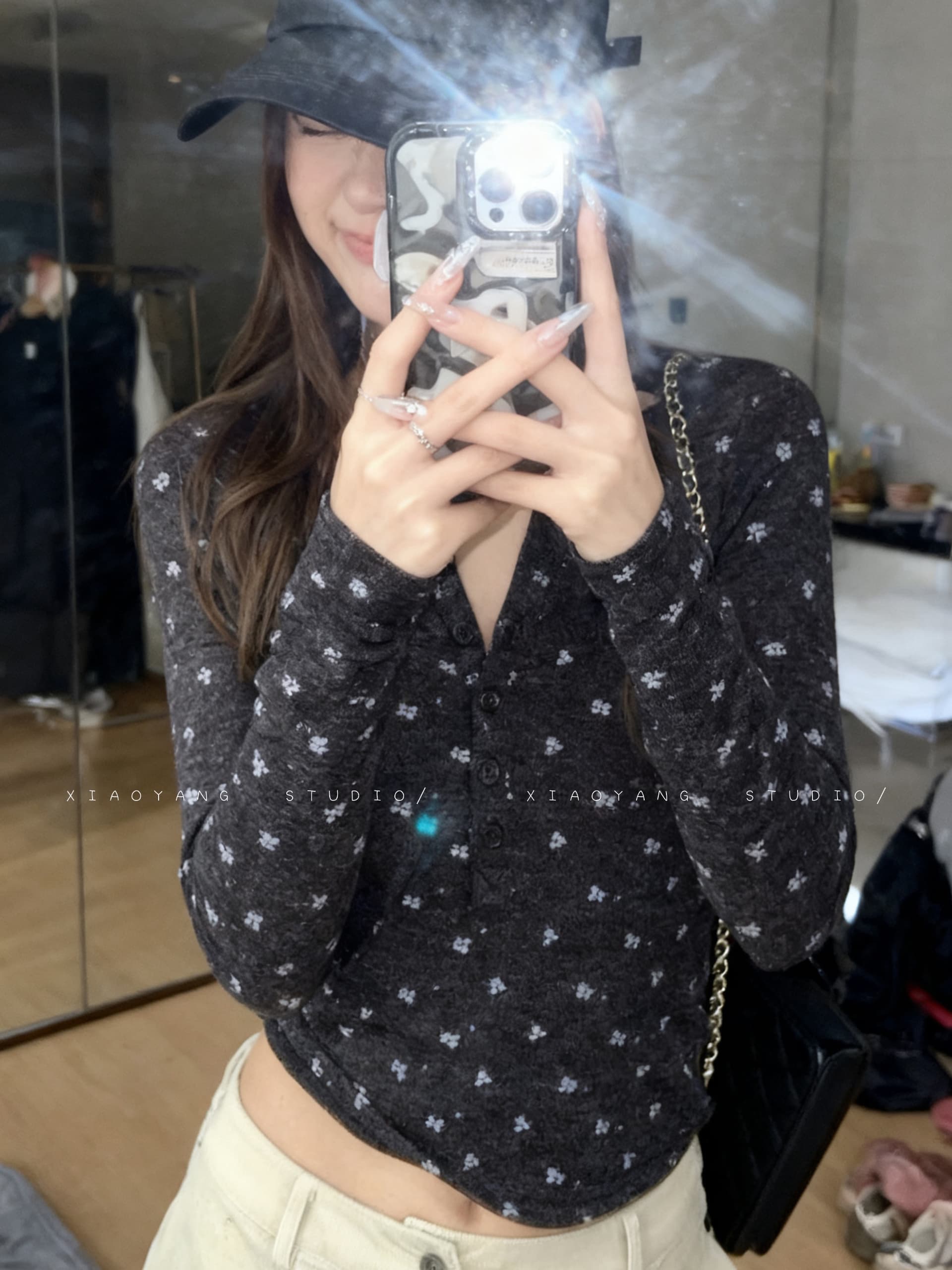 280 그램 De 플러시 탄소 회색 꽃무늬 긴팔 티셔츠 핫걸 몸매 가꾸기 슬림해 보이는 De 플러시 보온 인사이드 잡아라. 의류 상세 이미지 2