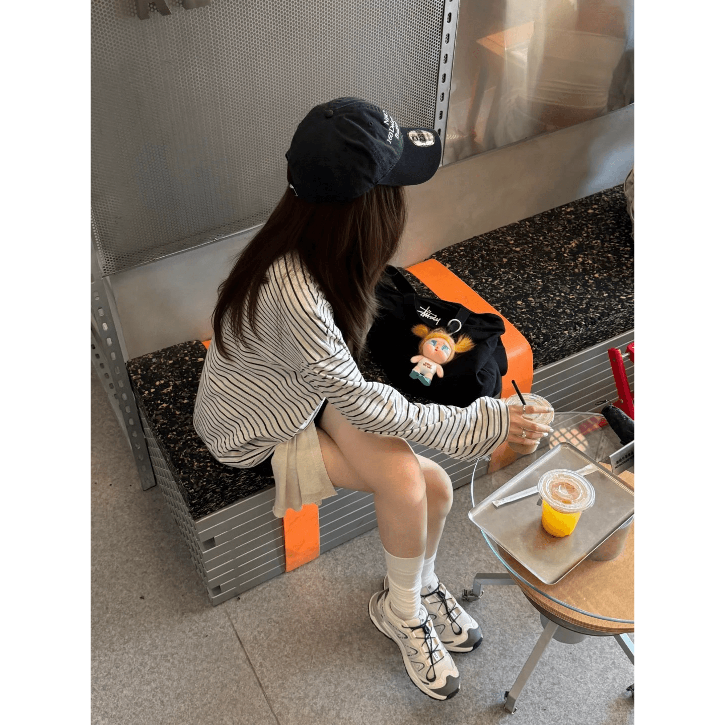 원본 컬러 짜임 원단 u 칼라 스트라이프 긴팔 맨위 여성 티셔츠 이미지 5