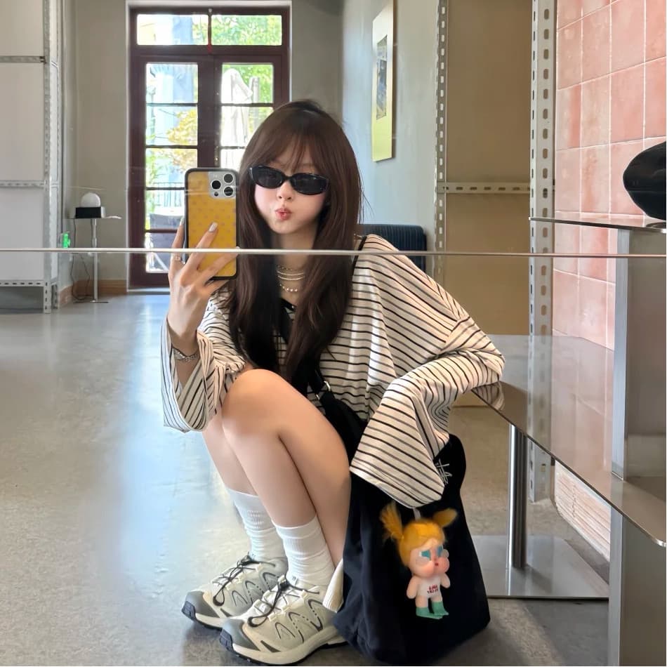 원본 컬러 짜임 원단 u 칼라 스트라이프 긴팔 맨위 여성 티셔츠 상세 이미지 1