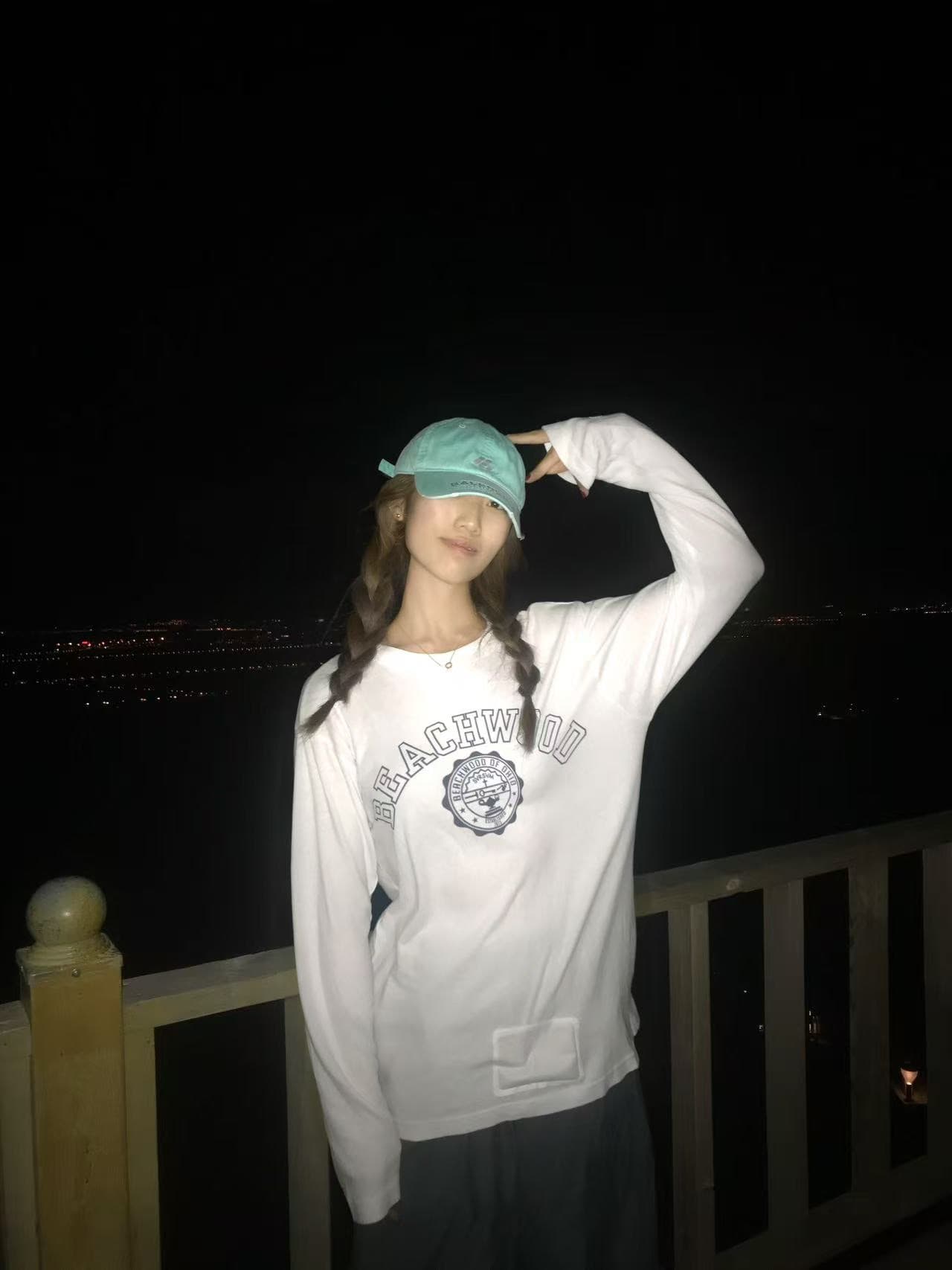 높은 품질 순면 200그램 21 빗질하다 정밀 프린트 가을 루즈핏 긴팔 티셔츠 여성 이미지 3