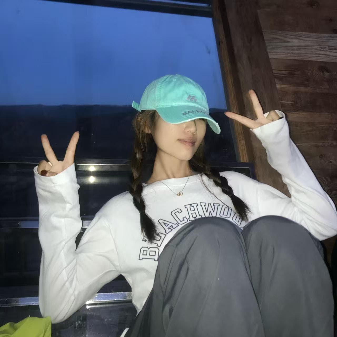 높은 품질 순면 200그램 21 빗질하다 정밀 프린트 가을 루즈핏 긴팔 티셔츠 여성 상세 이미지 4