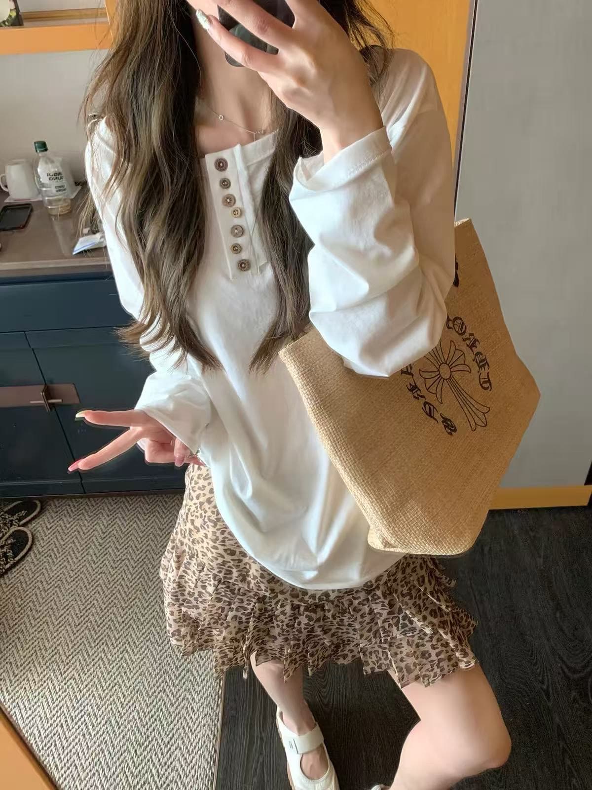 헨리 칼라 화이트 긴팔 티셔츠 여성 불규칙 버튼 기본 셔츠 상세 이미지 1