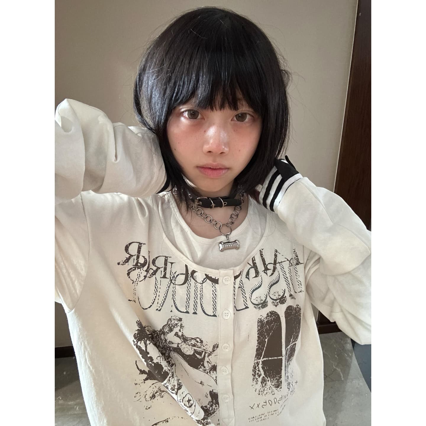 레트로 헨리 칼라 긴팔 티셔츠 여성 봄 착용 가져 가라. 페이크 레이어드 인사이드 가져 가라. 기본 셔츠 루즈핏 이문화 맨위 y2k 상세 이미지 2