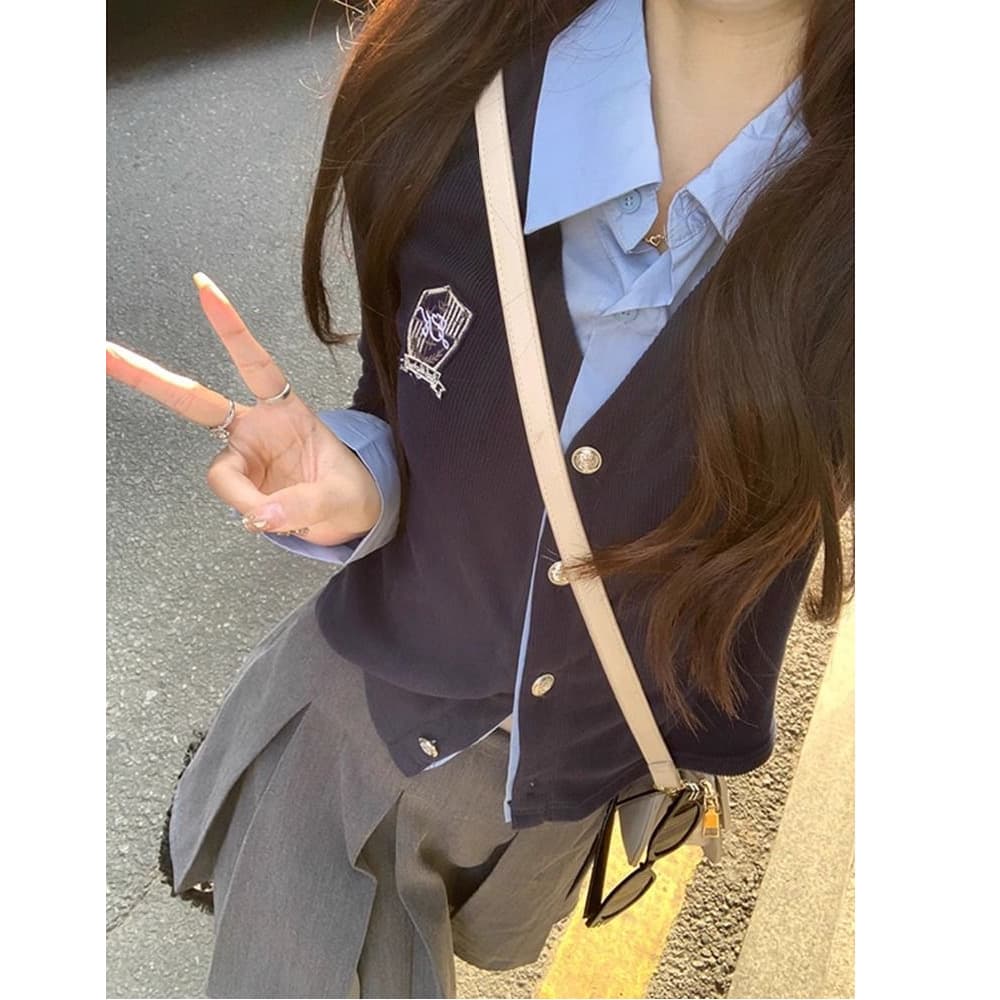 원본 원단 페이크 레이어드 POLO 칼라 여성 셔츠 가을 학원 스타일 몸매 가꾸기 쇼트 스타일 스택 착용 오픈 가디건 맨위 이미지 4
