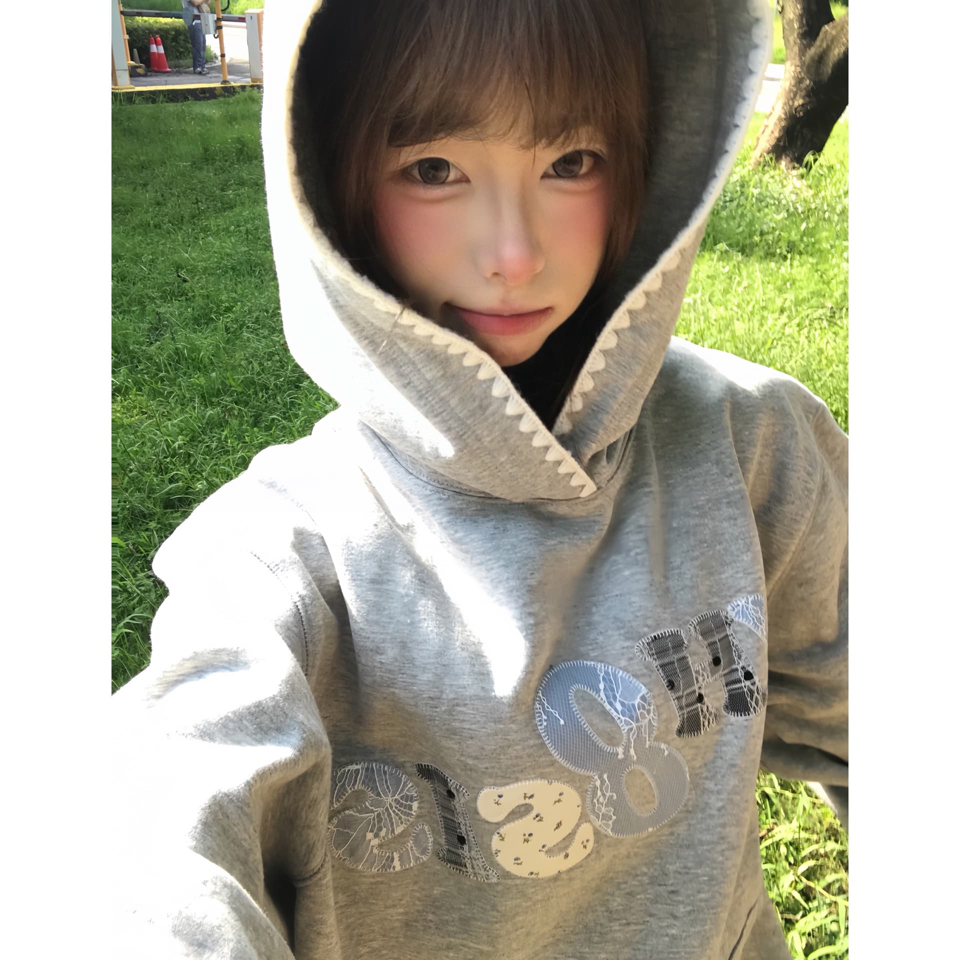 얇은 스타일 털이 있는 자수 패치 이후 패키지 칼라 순수한 Mianhua 면 복합 후드티 이미지 5