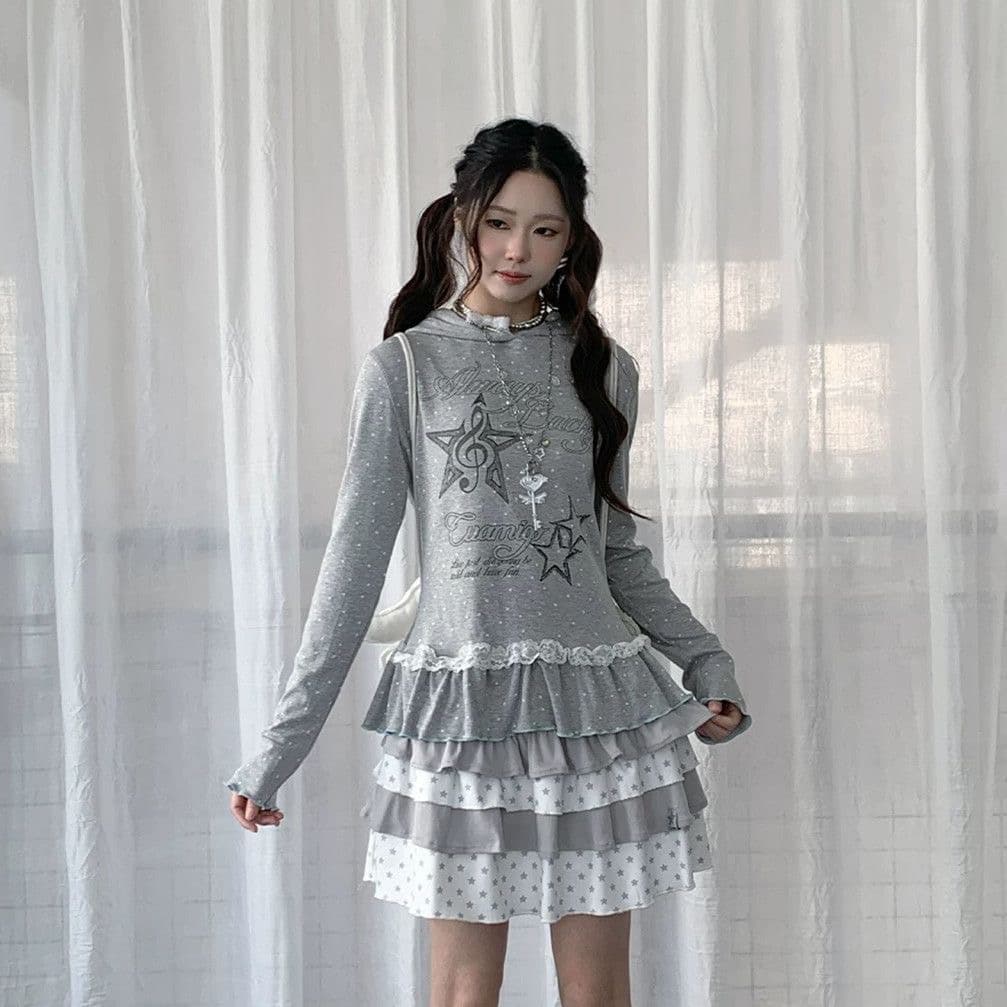 레트로 y2k 별 알파벳 프린트 후드 긴팔 티셔츠 여성 가을 프릴 밑단 몸매 가꾸기 슬림해 보이는 기본 셔츠 이미지 3