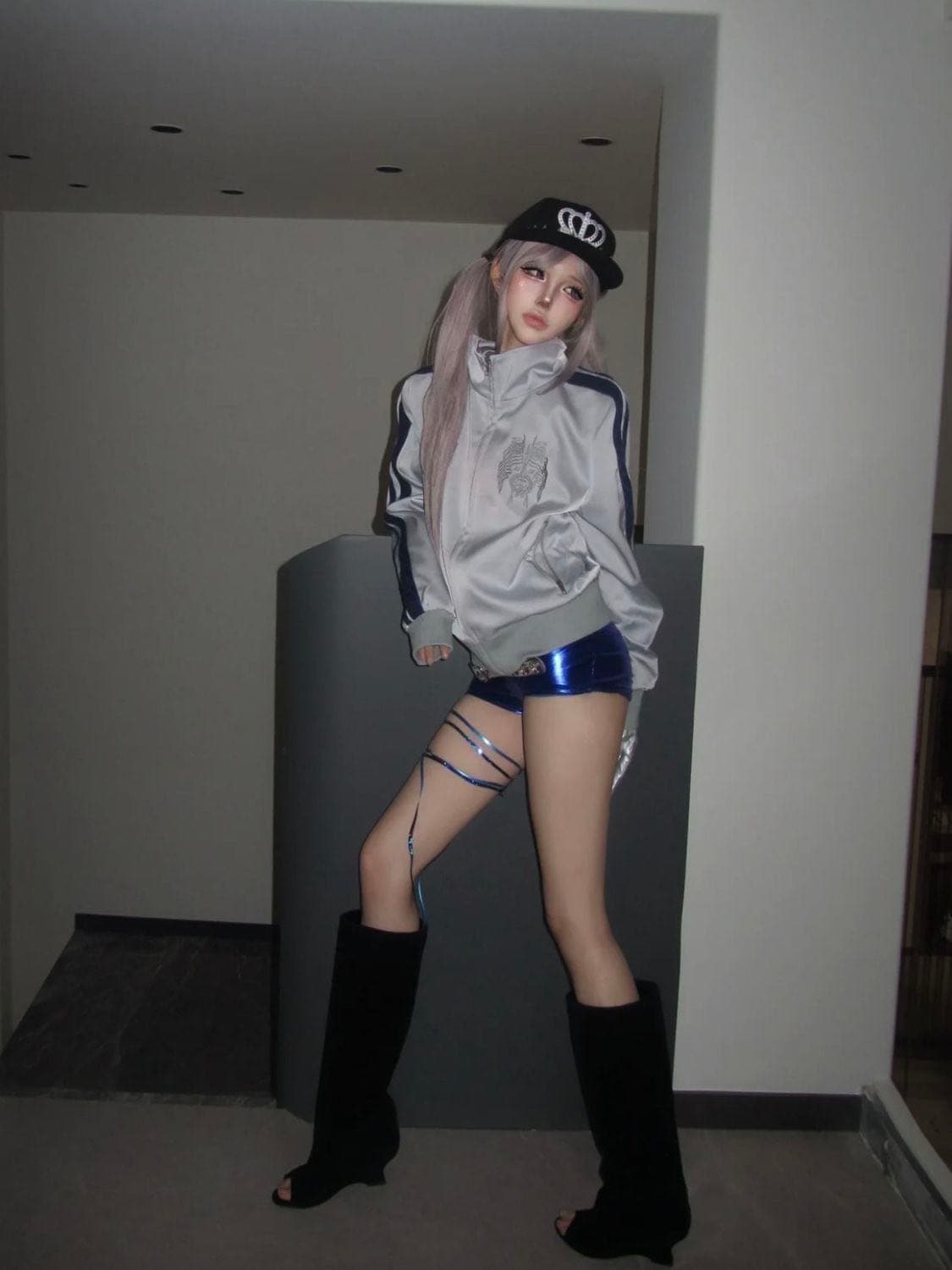 단조 얼굴 패치워크 색상 블루 리본 레오파드 무늬 스탠드 칼라 거리 재킷 상세 이미지 3