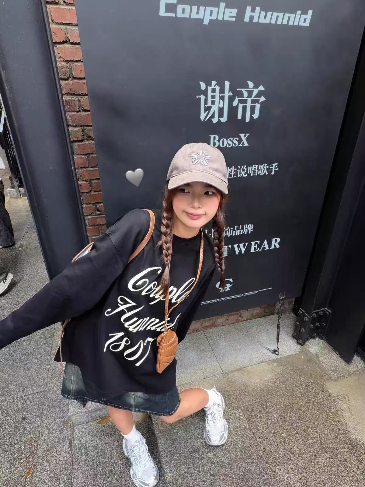 높은 품질 순면 200그램 21 빗질하다 정밀 프린트 가을 루즈핏 긴팔 티셔츠 여성 상세 이미지 3