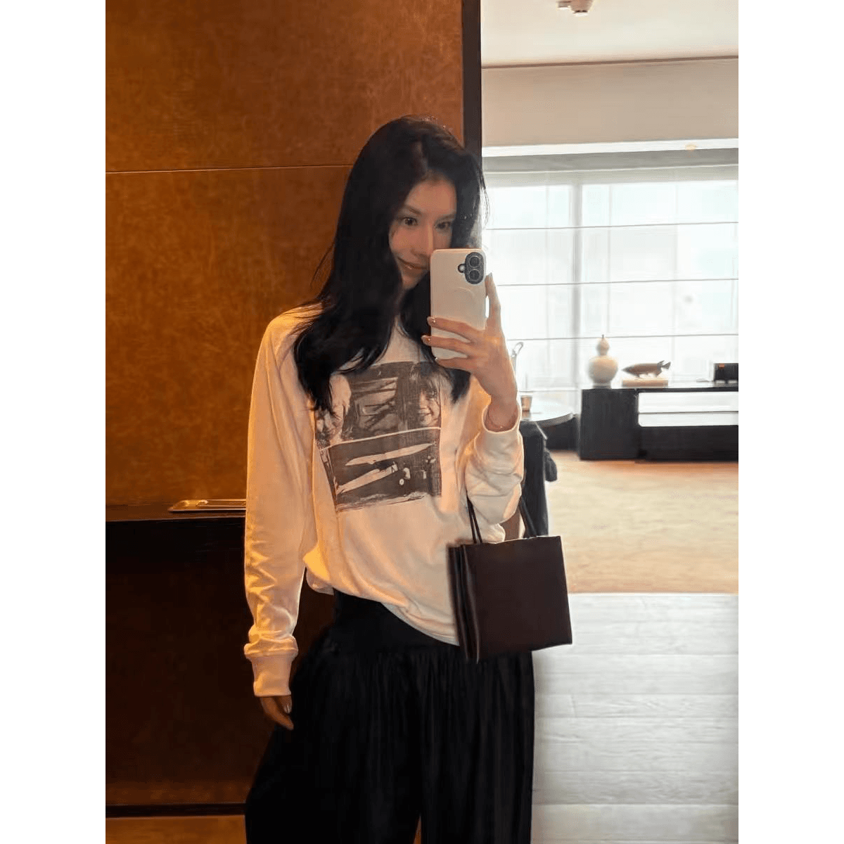 높은 품질 순면 200그램 21 빗질하다 정밀 프린트 가을 루즈핏 뭉치 구두 긴팔 티셔츠 여성 이미지 5