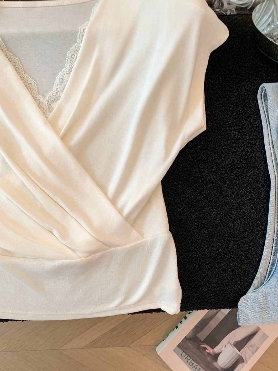 실사 빛 요리 한 바람 십자가 V넥 페이크 레이어드 반팔 티셔츠 여성 여름 패치워크 레이스 몸매 가꾸기 슬림해 보이는 쇼트 스타일 맨위 상세 이미지 4