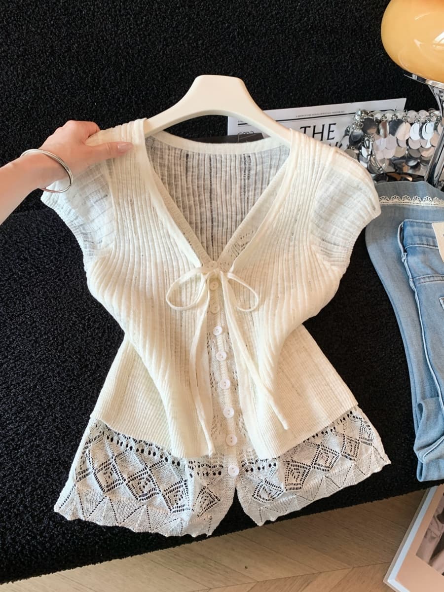 실사 홀로우 아웃 페이크 레이어드 레이스 조각 반팔 티셔츠 여성 여름 몸매 가꾸기 V넥 레이스업 단추 니트 오픈 가디건 상세 이미지 6