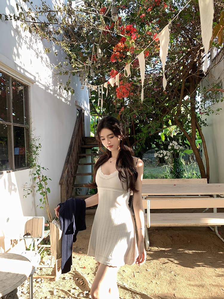 한국 famouswang 여름 남쪽 법 휴일 프랑스식 레트로 소녀 레이스 홀로우 아웃 얼음 실크 슬립 드레스