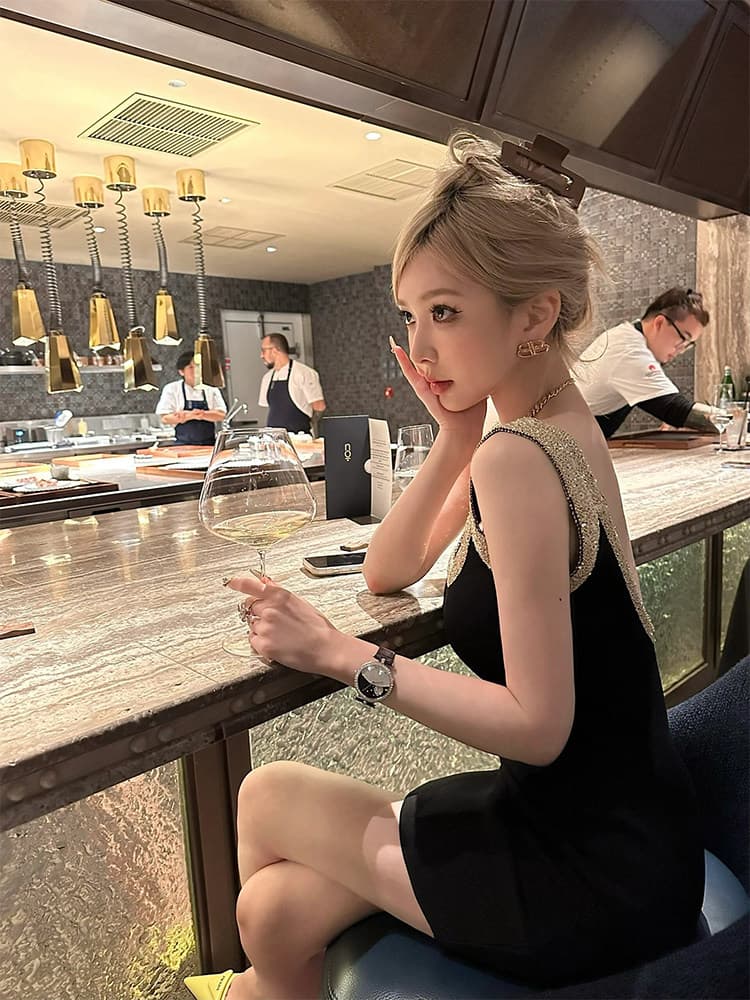 한국 품격 고급 명문 여성 u 칼라 캐미솔 얼음 실크 드레스 작은 심장 기계 나이트 클럽 섹시함 ol 타이트 스커트 상세 이미지 2
