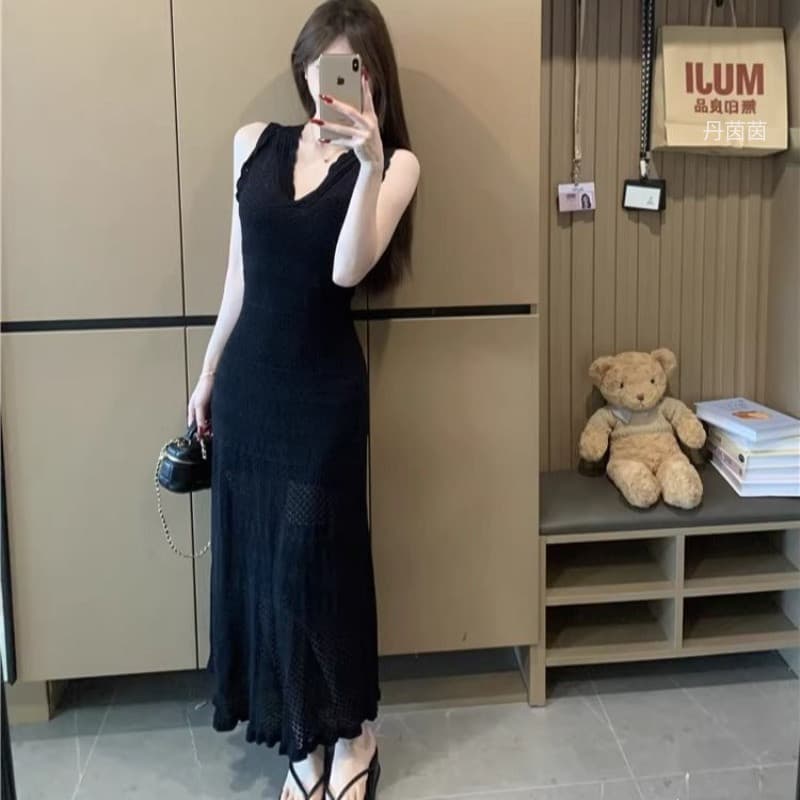 kumikumi 순수한 욕망 바람 섹시함 V넥 홀로우 아웃 조끼 얼음 실크 여성 드레스 여름 몸매 가꾸기 슬림해 보이는 ol 타이트 스커트 이미지 6