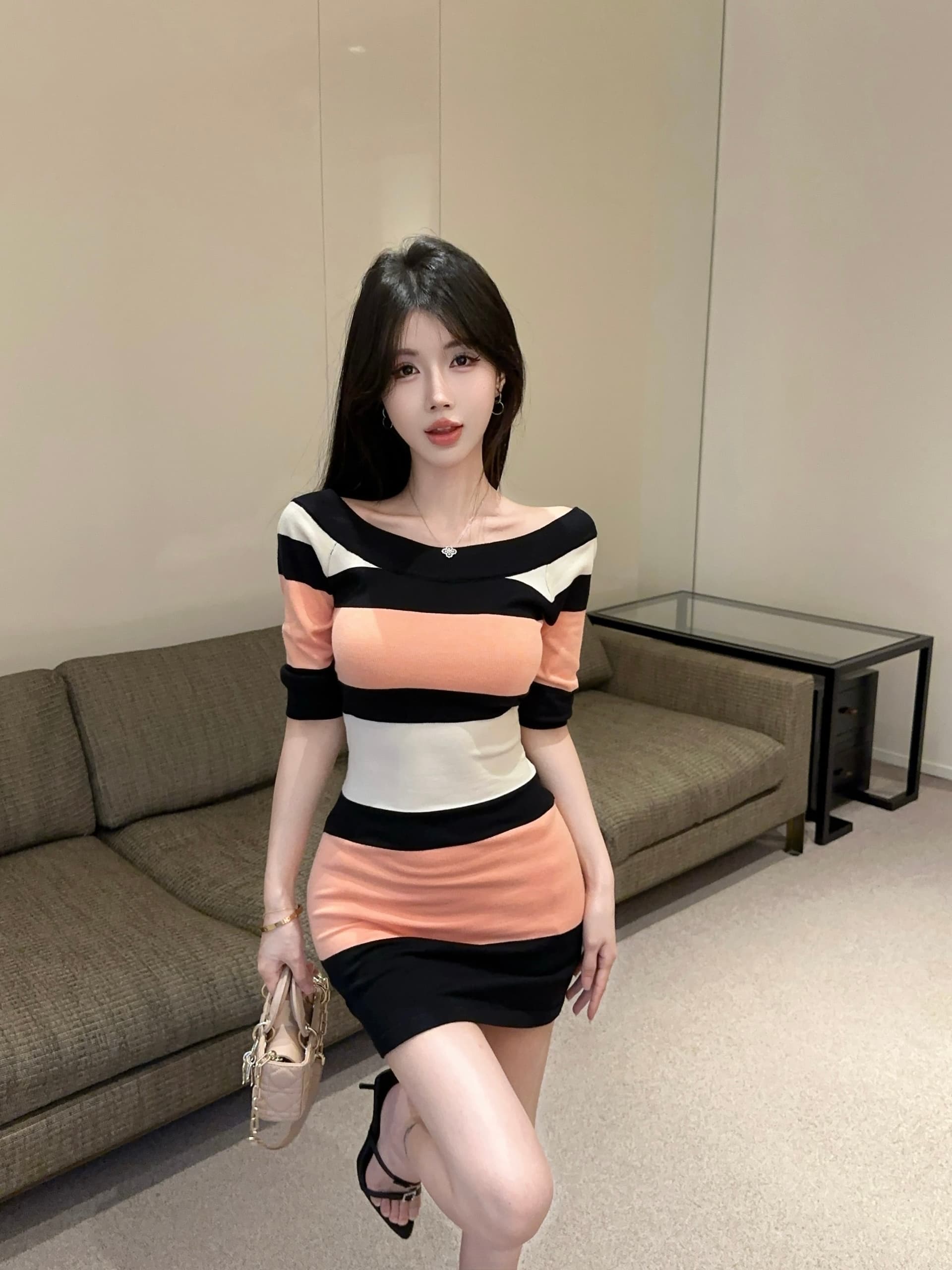 한국 아름다움 배색 스트라이프 반팔 백리스 여성 드레스 로얄 자매 빛 요리 한 바람 허리 수축 슬림해 보이는 백리스 타이트 스커트 상세 이미지 14