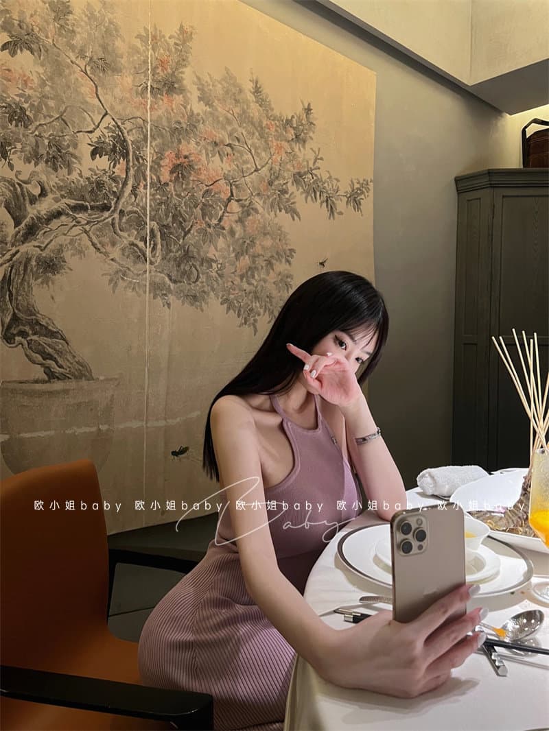 여름 섹시함 치마 리브 민소매 니트 원피스 중간 길이 보라색 조끼 행침 목 디자인 센스 슬립 여성 드레스 상세 이미지 5