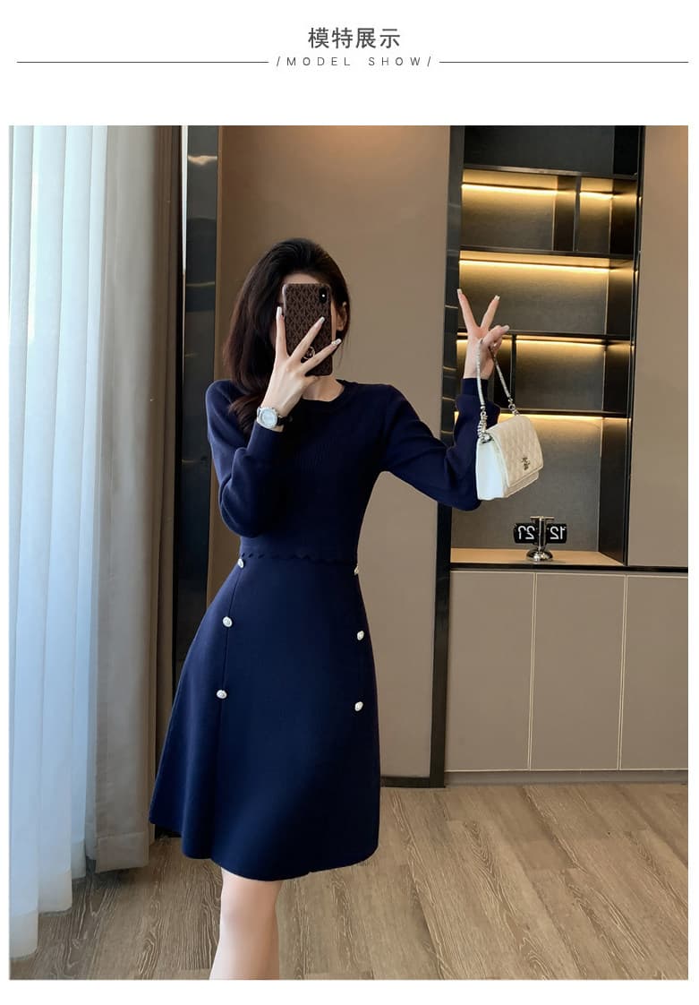 한국 빛 럭셔리 우아함 위엄있는 홍콩 스타일 레트로 작은 샤넬 스타일 품격 니트 드레스 가을 겨울 금속 버클 스웨터 드레스 상세 이미지 9