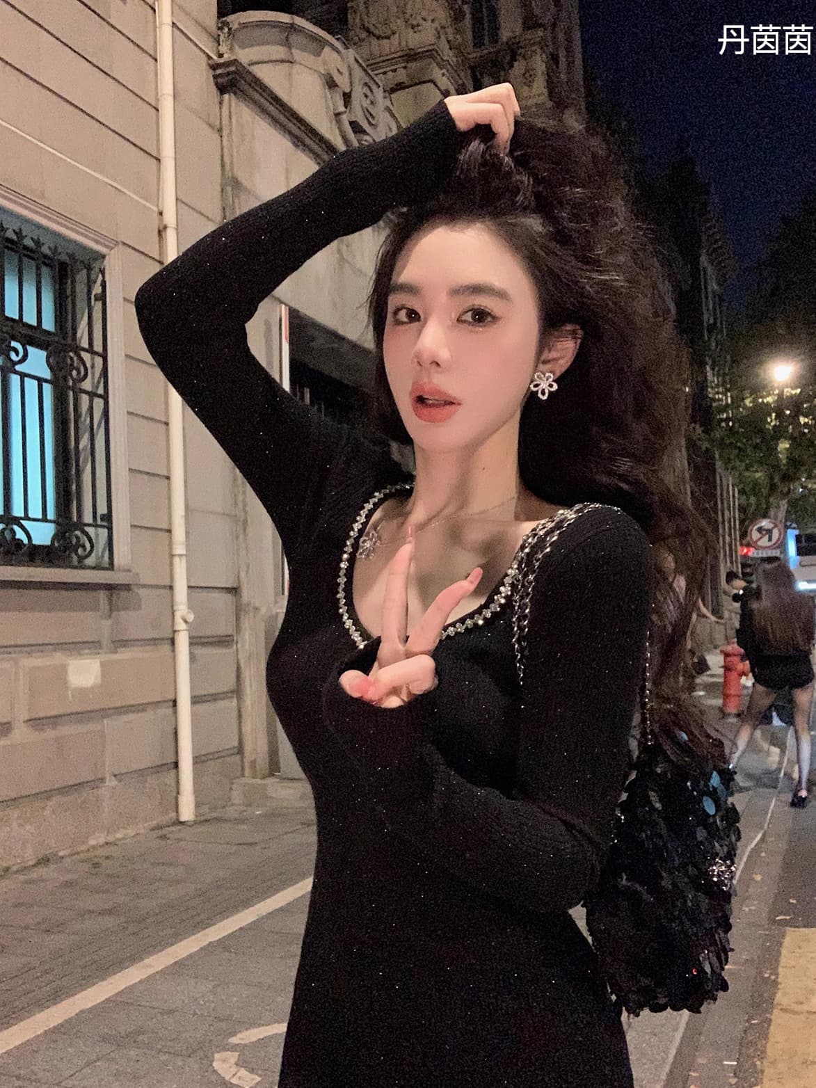 치우 고기 야오 가을 겨울 V넥 다이아몬드 세팅 중간 길이 스커트 몸매 가꾸기 슬림해 보이는 긴팔 고급 센스 허리 수축 니트 스웨터 드레스 이미지 4
