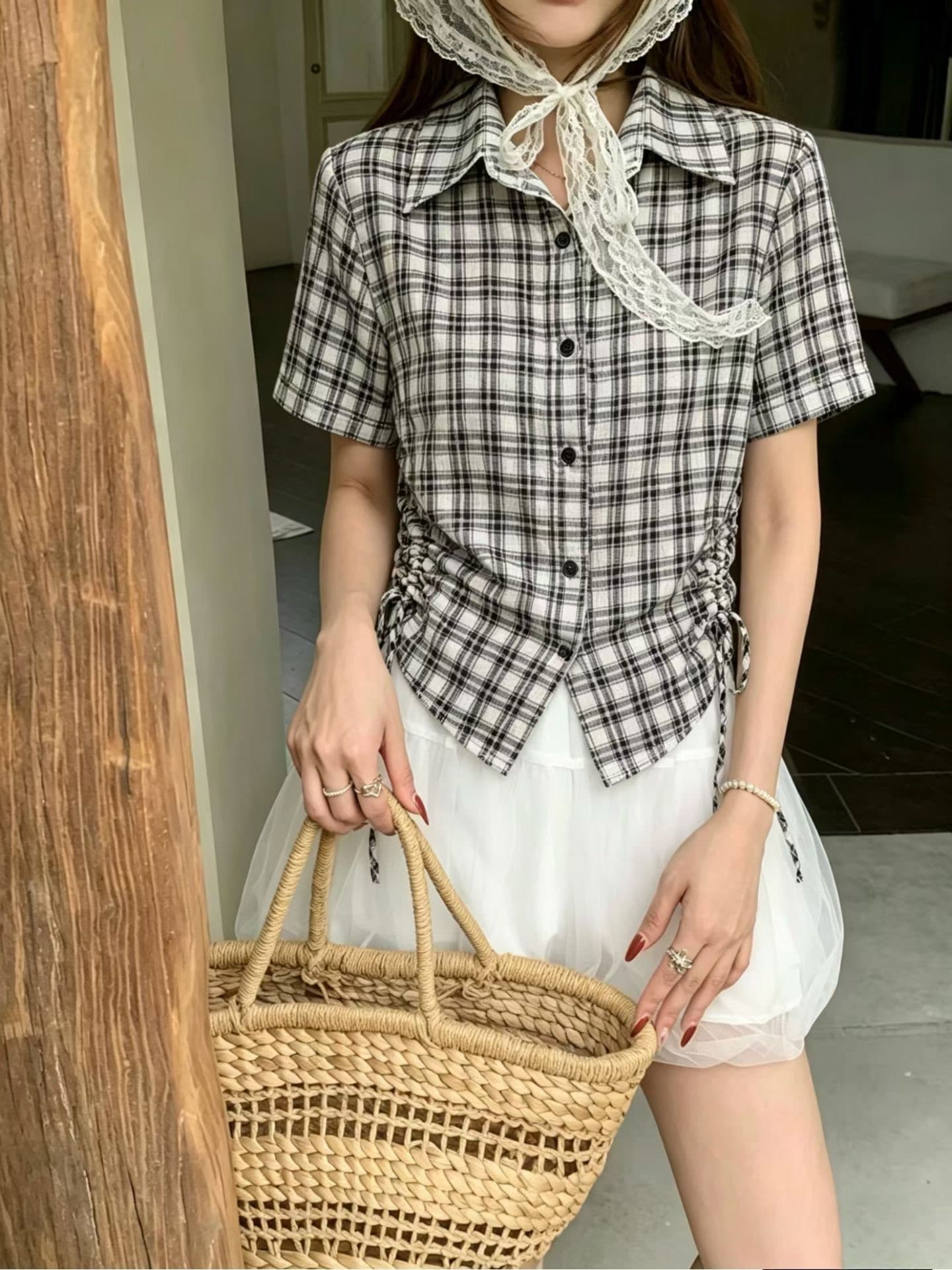 한 부서 체크무늬 반팔 여성 셔츠 여름 디자인 센스 펌프 로프 허리 수축 슬림해 보이는 쇼트 스타일 고유 한 슈퍼 잘 생긴 ~ 중 맨위 상세 이미지 2