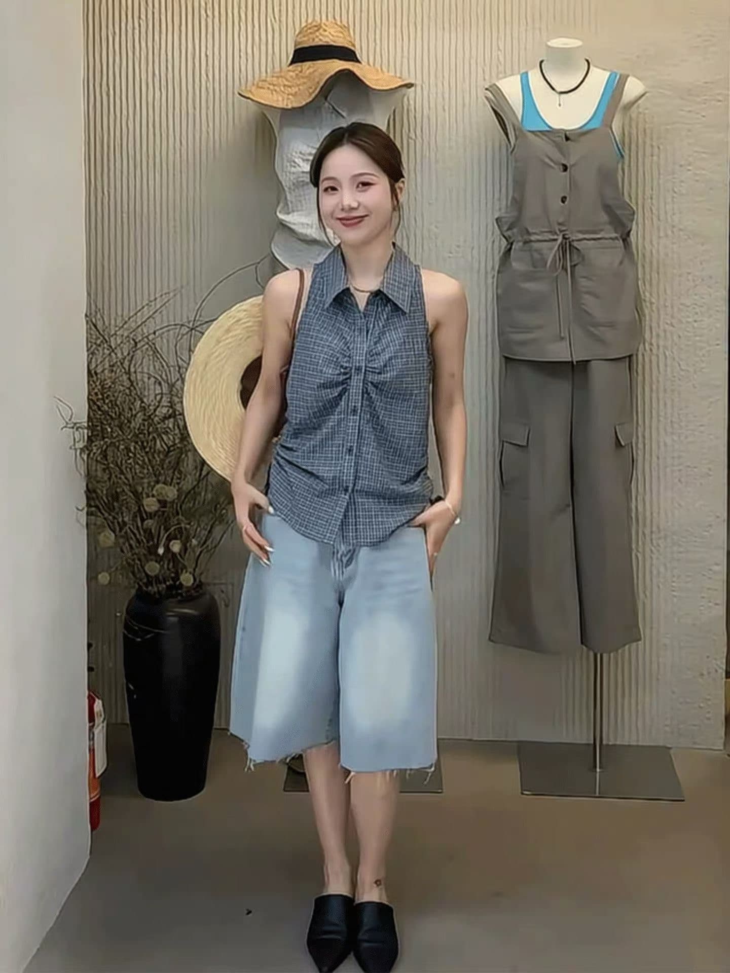 자이언트 잘 생긴 작은 키 품격 연령 감소 체크무늬 민소매 여성 셔츠 2026 여름 한국 스타일 디자인 센스 주름 맨위 상세 이미지 8