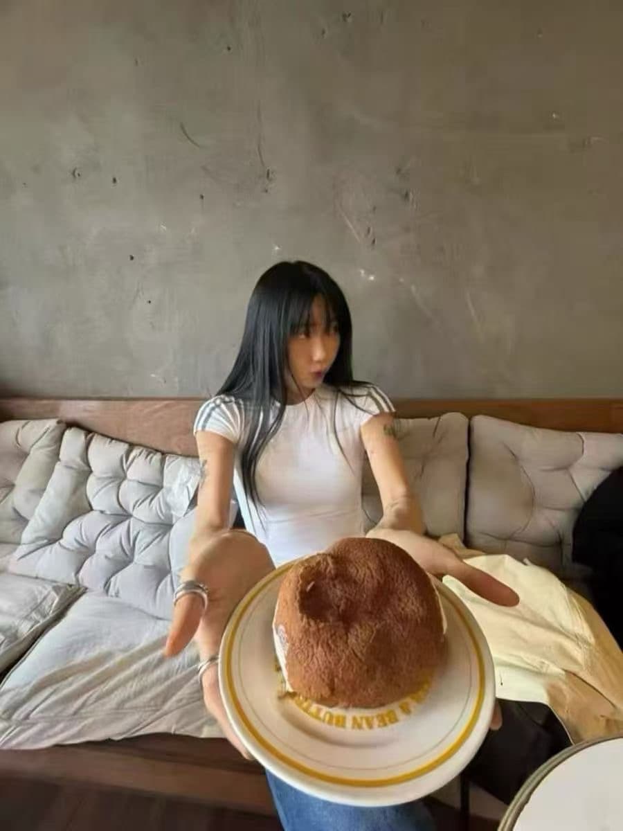 아메리칸 핫걸 반팔 티셔츠 여성 여름 디자인 센스 배색 바 기사 몸매 가꾸기 슬림해 보이는 쇼트 스타일 맨위 상세 이미지 3