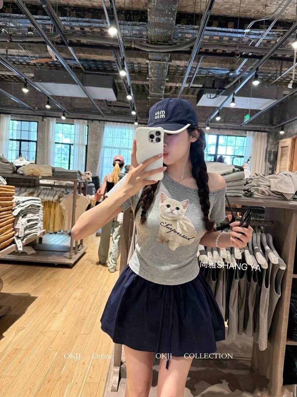 고양이 오프숄더 티셔츠 반팔 여성 여름 풀오버 미니멀리즘 비스듬한 칼라 몸매 가꾸기 다용도 외국 가스 연령 감소 얇은 스타일 맨위 ins