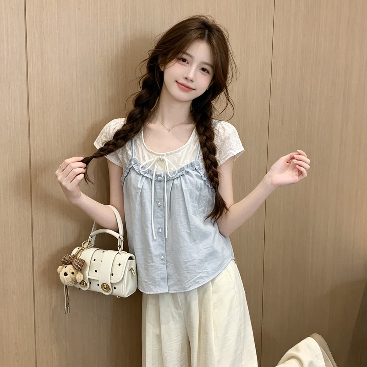 2026 새로운 여성 의류 홀로우 아웃 자수 패치워크 여성 셔츠 여름 허리 수축 슬림해 보이는 인형 셔츠 맨위 이미지 5