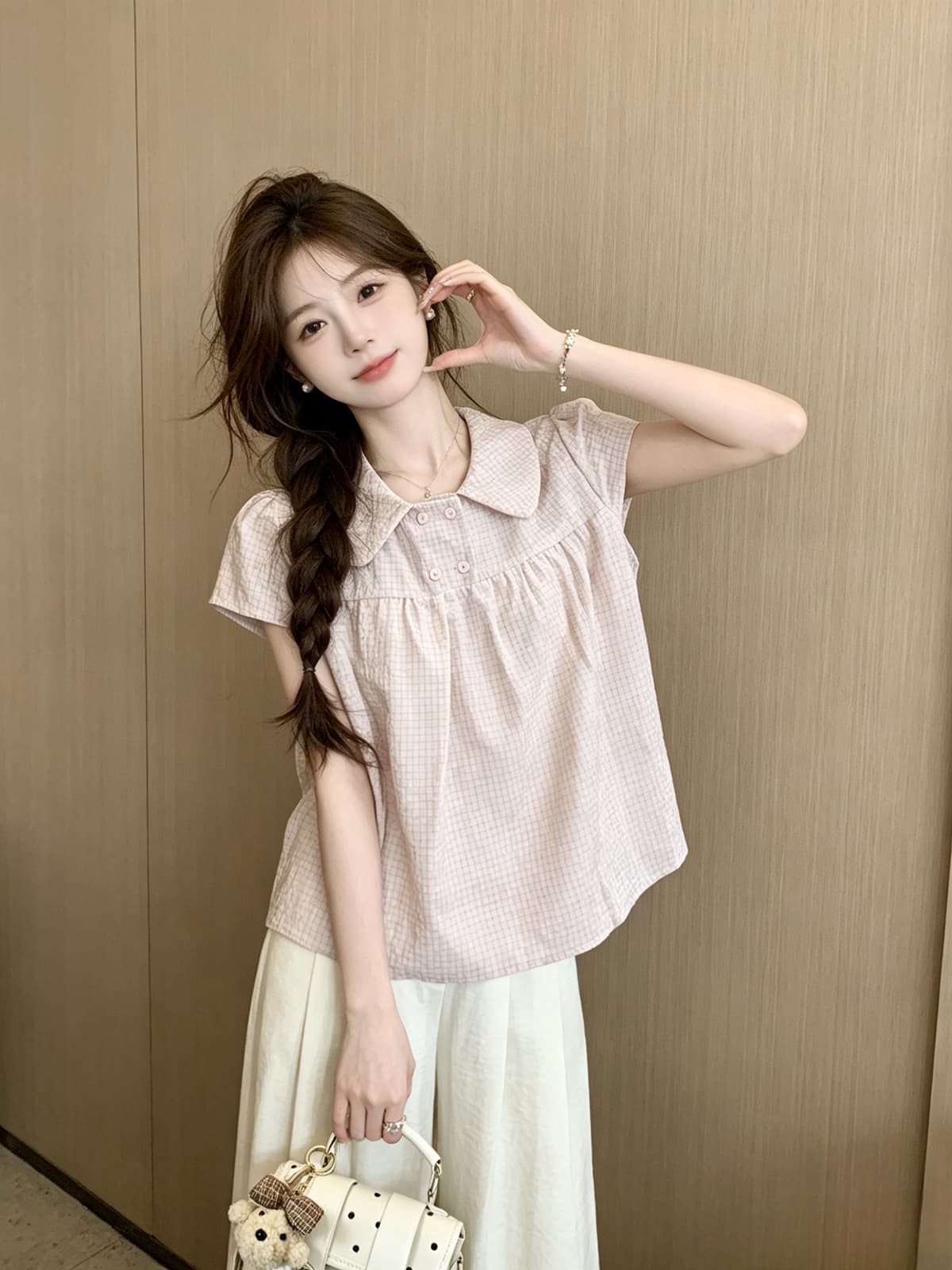 한국 2026 여름 레트로 베이비 칼라 체크무늬 셔츠 여성용 짧은 소매 폴로 칼라 플리츠 슬림해 보이는 연령 감소 루즈핏 맨위