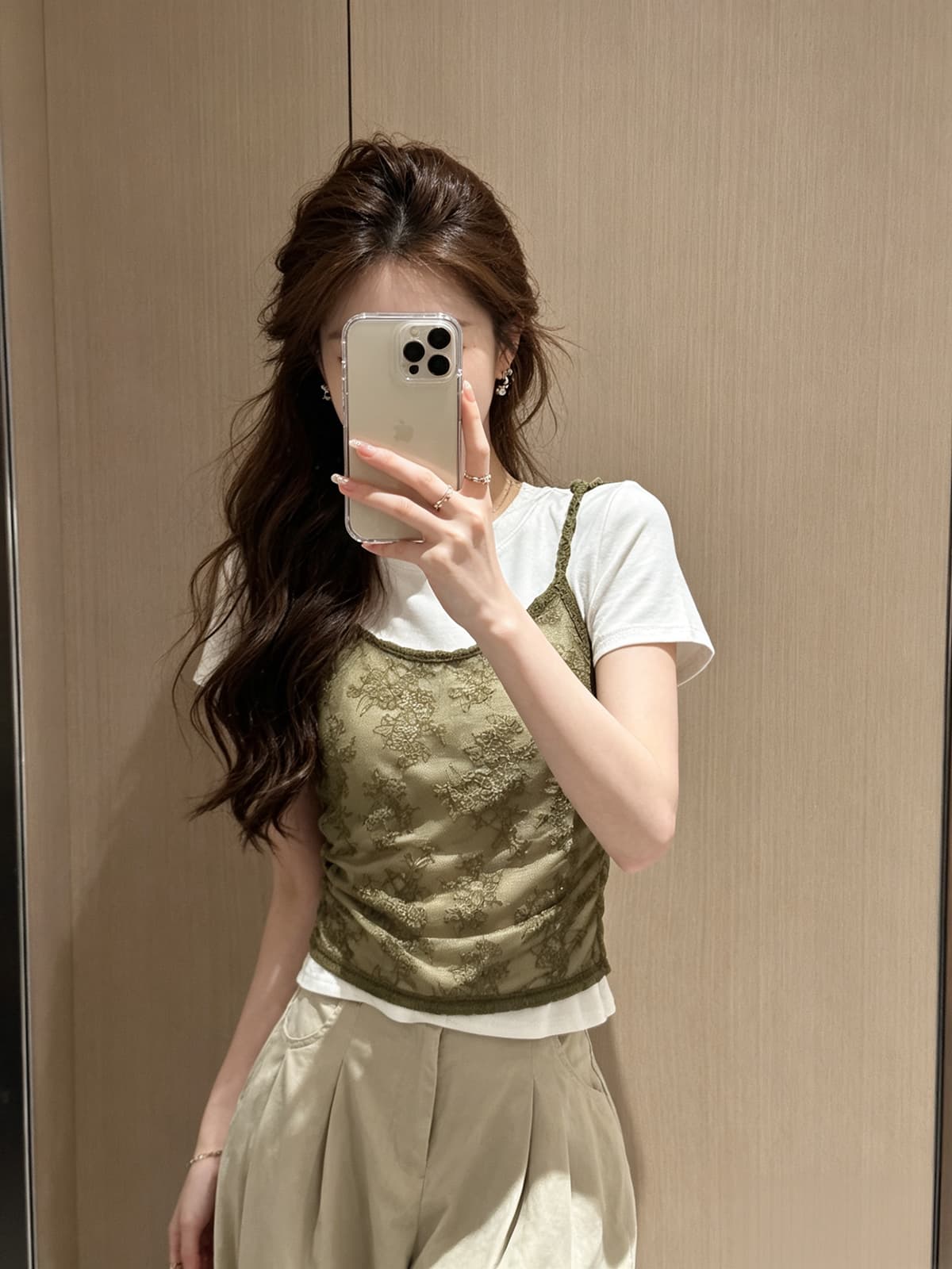 한 부서 레이스 슬립 페이크 레이어드 반팔 티셔츠 2026 여름 새로운 핫걸 몸매 가꾸기 연령 감소 맨위 작은 셔츠 여성 이미지 4