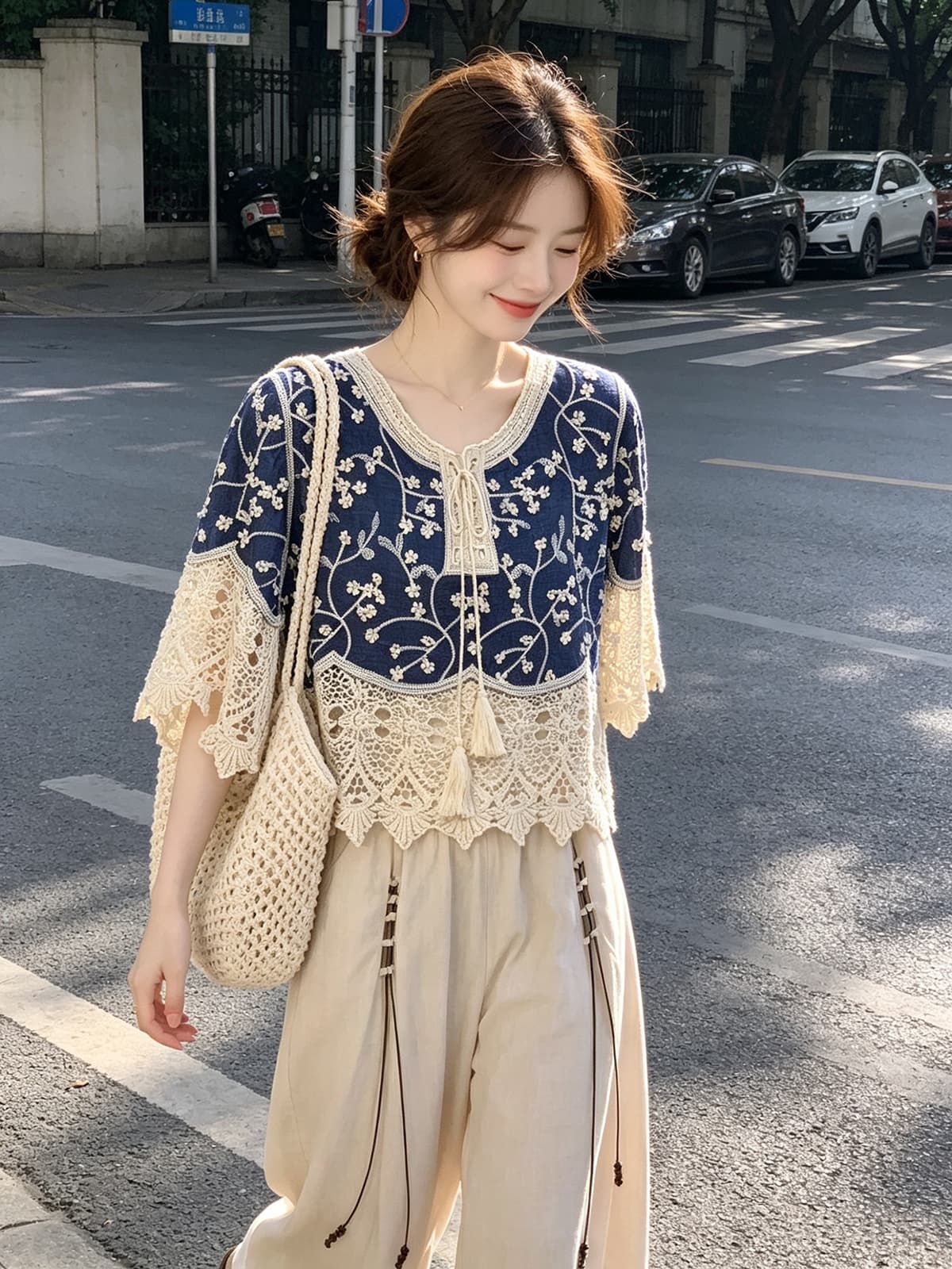 문예 바람 얇은 데님 3 차원 홀로우 아웃 자수 7부 소매 라운드 넥 셔츠 여름 새로운 루즈핏 휴가 맨위 여성 상세 이미지 4